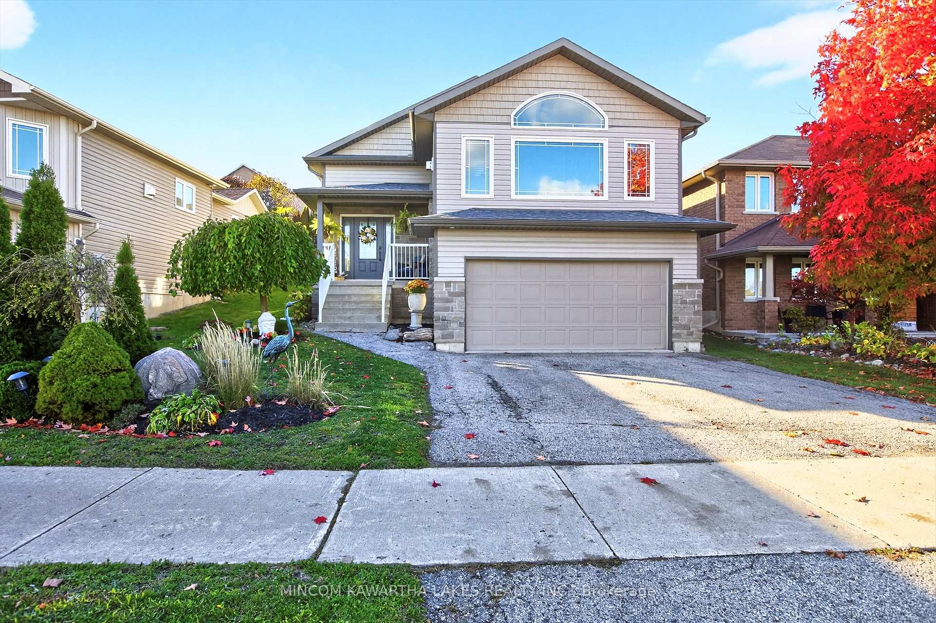 Photo 4 of 127 Milroy Drive, Peterborough, Northcrest Ward 5 — HOMEH