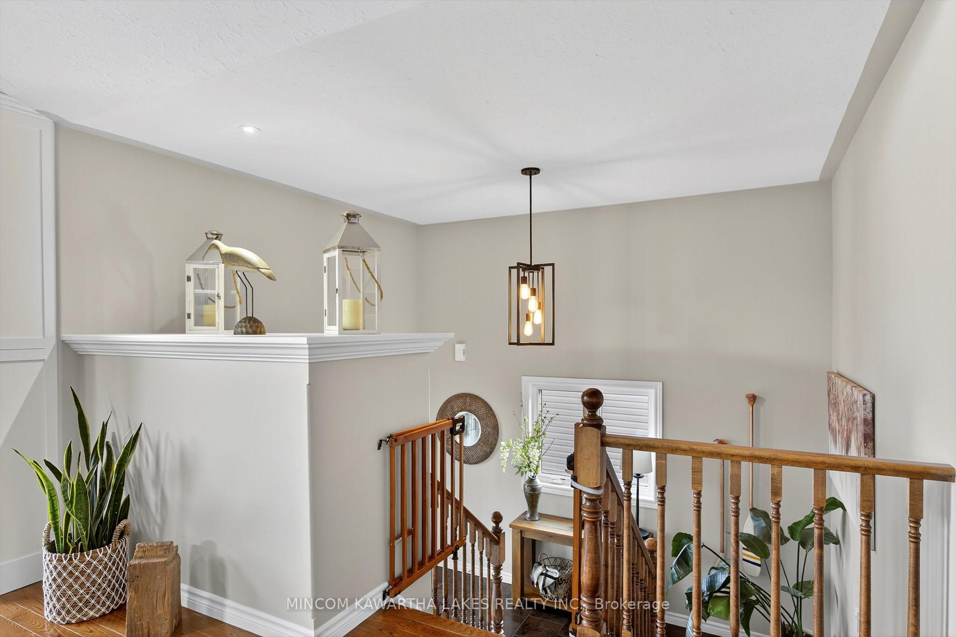 Photo 10 of 127 Milroy Drive, Peterborough, Northcrest Ward 5 — HOMEH