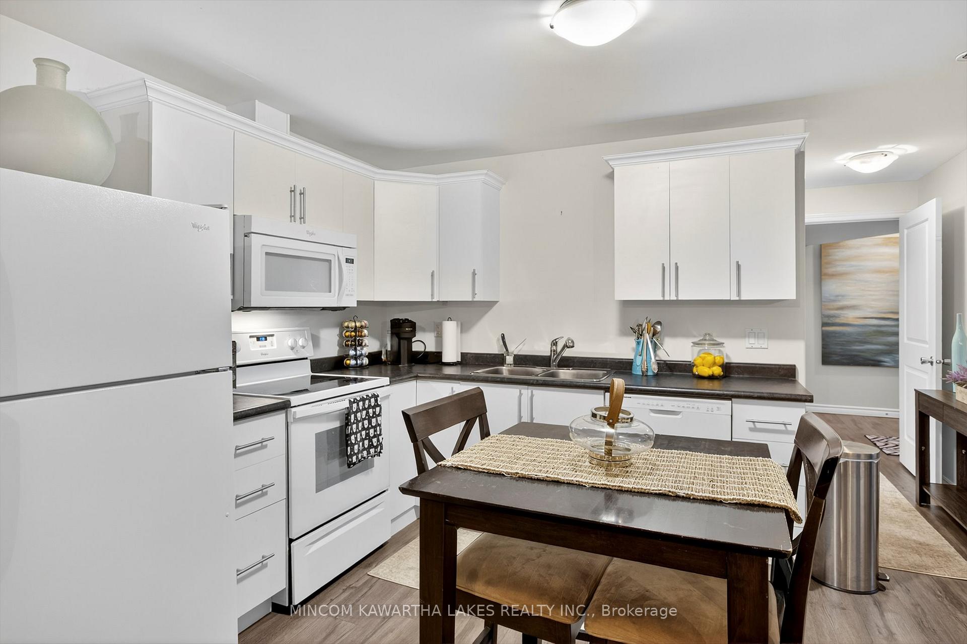 Photo 37 of 127 Milroy Drive, Peterborough, Northcrest Ward 5 — HOMEH
