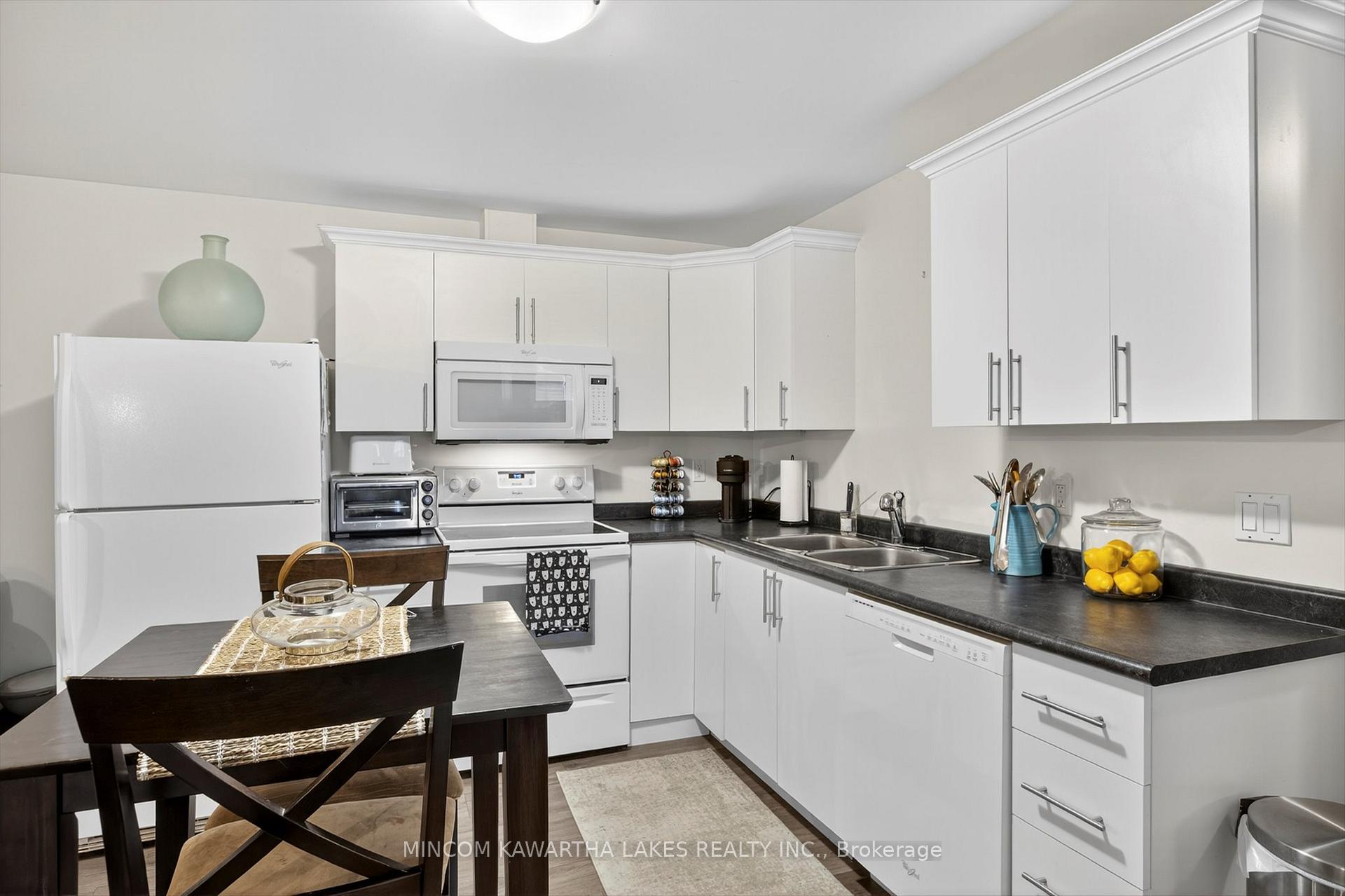 Photo 38 of 127 Milroy Drive, Peterborough, Northcrest Ward 5 — HOMEH