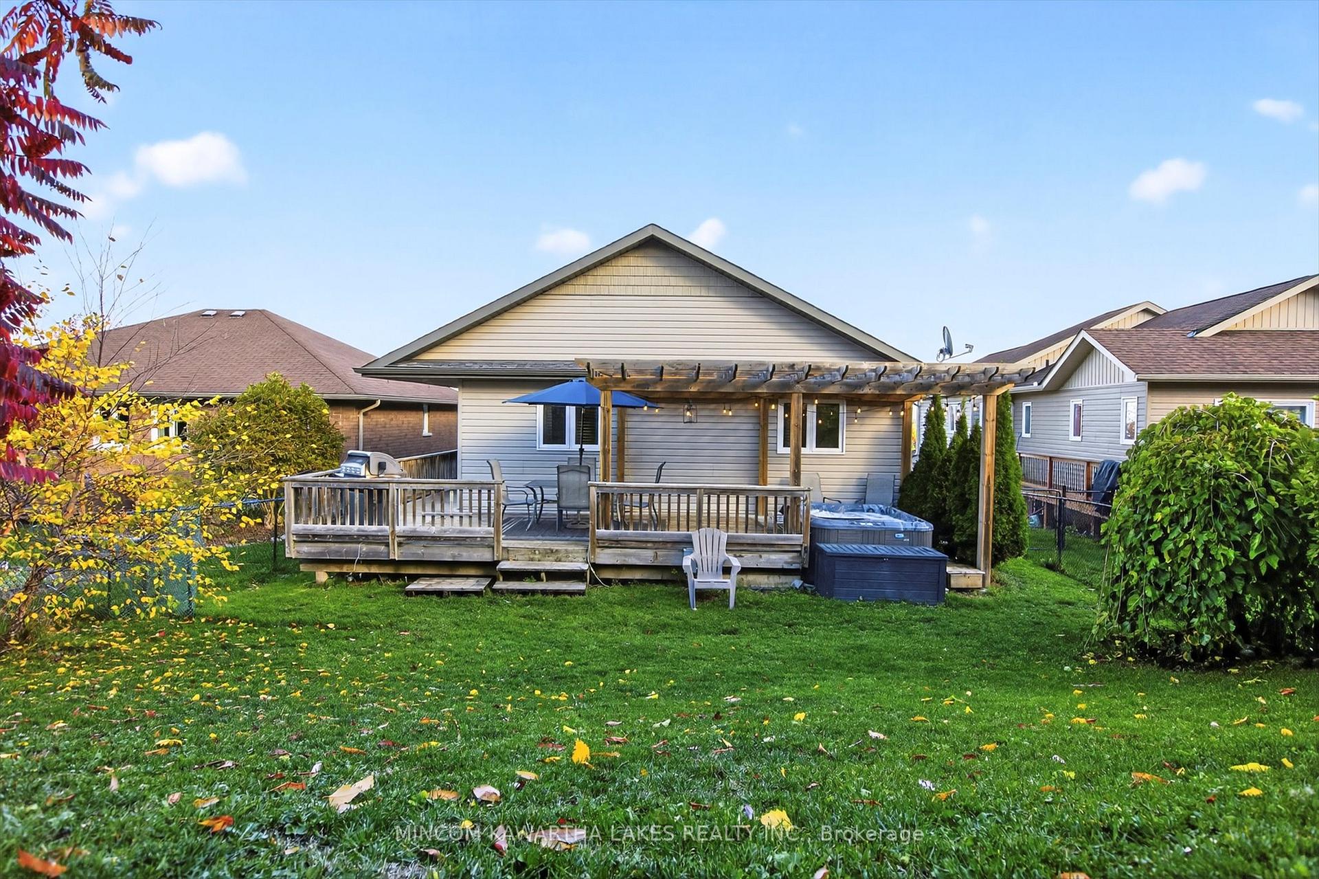 Photo 50 of 127 Milroy Drive, Peterborough, Northcrest Ward 5 — HOMEH