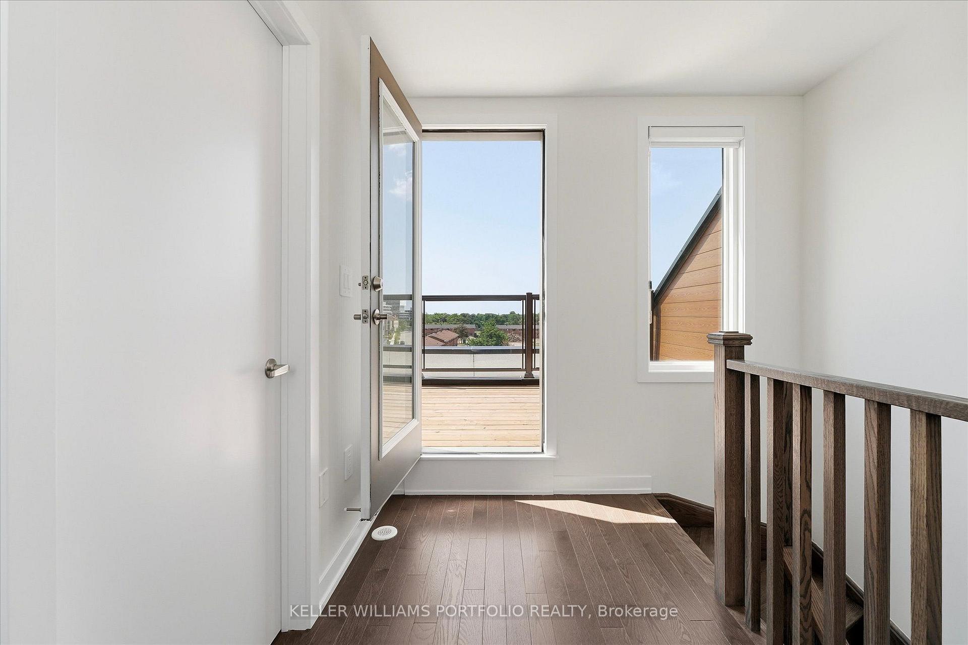 Photo 37 of 372 Lawrence Heights Way, Toronto, Bedford Park-Nortown — HOMEH