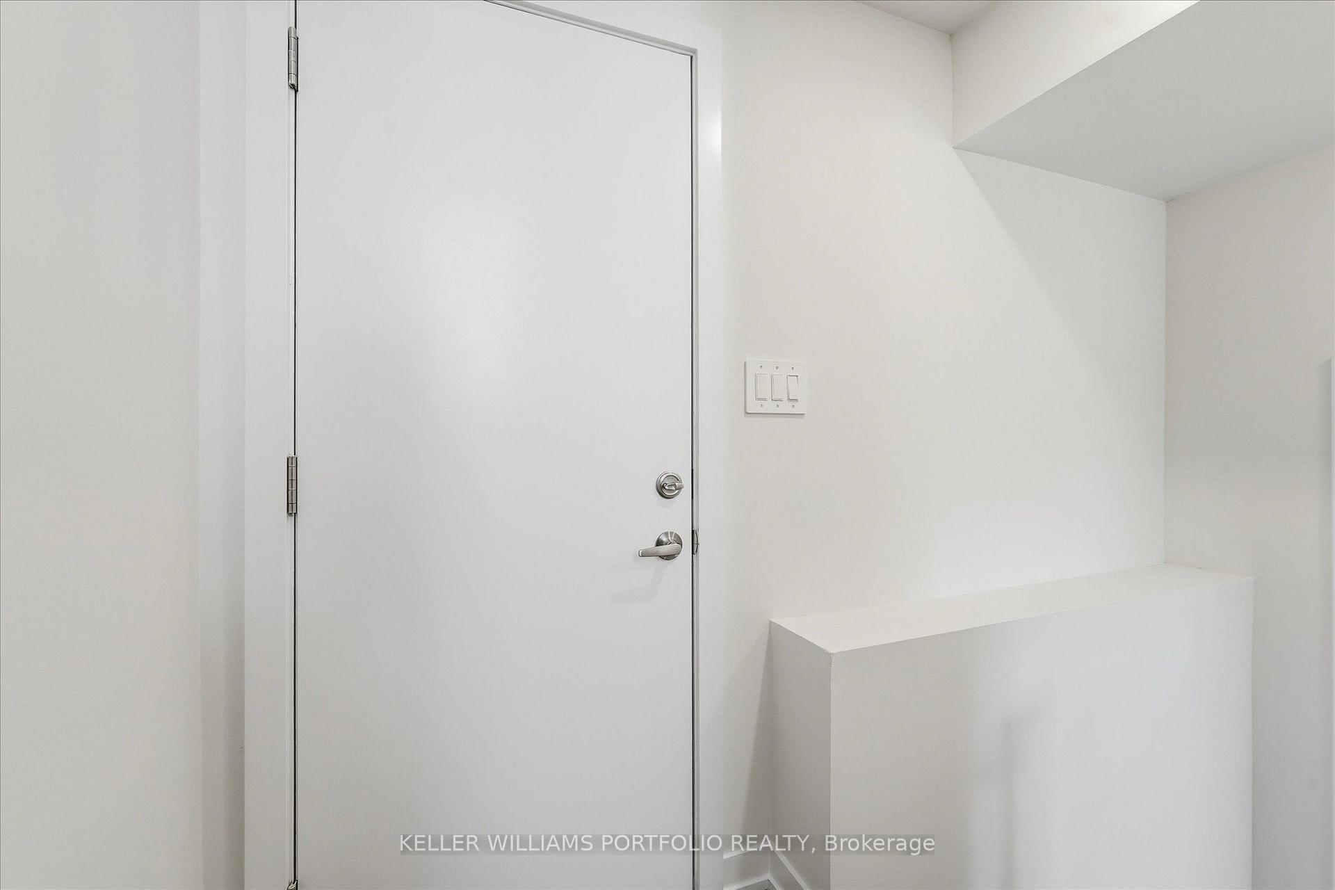 Photo 38 of 372 Lawrence Heights Way, Toronto, Bedford Park-Nortown — HOMEH