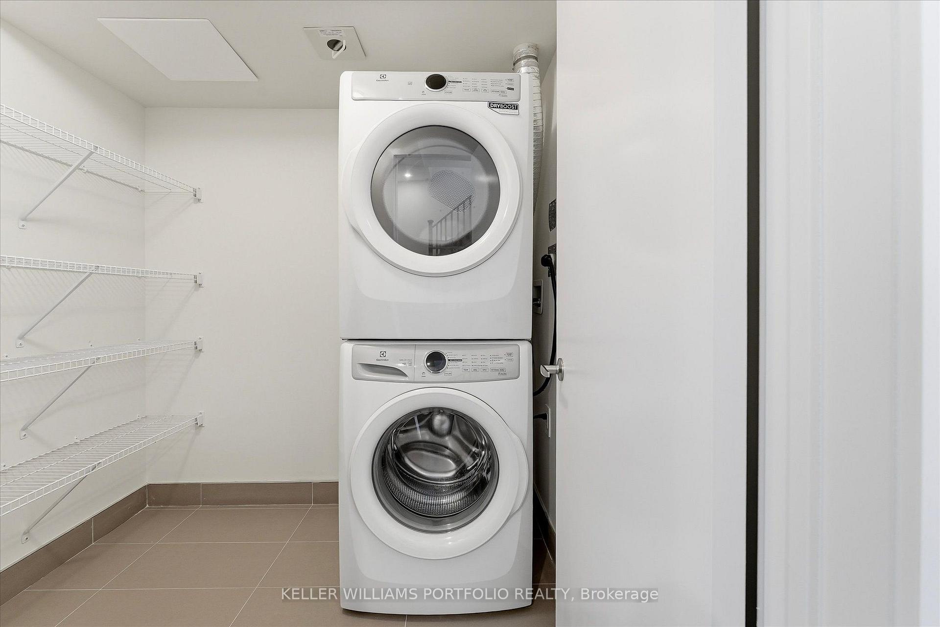 Photo 39 of 372 Lawrence Heights Way, Toronto, Bedford Park-Nortown — HOMEH