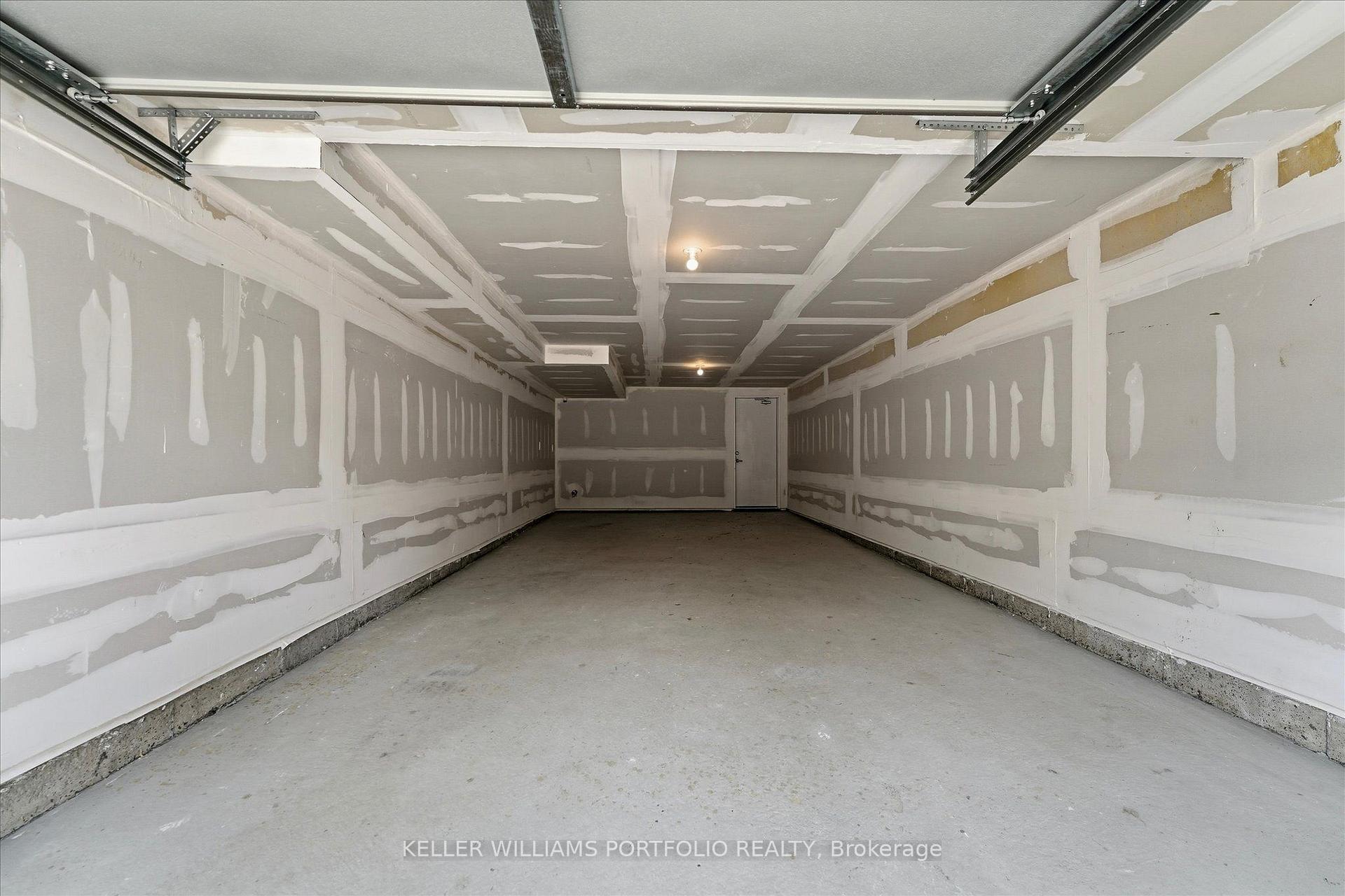 Photo 42 of 372 Lawrence Heights Way, Toronto, Bedford Park-Nortown — HOMEH