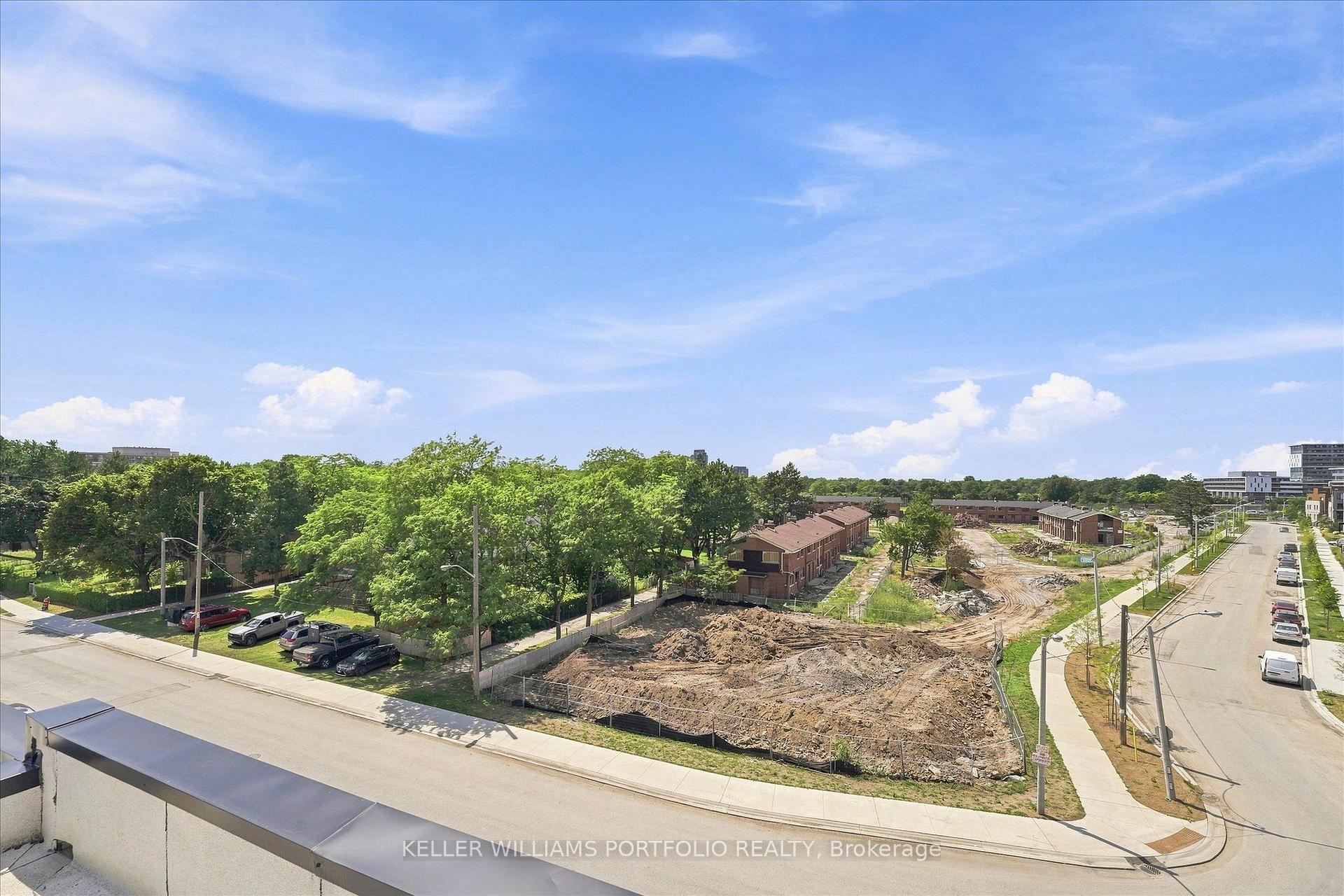 Photo 48 of 372 Lawrence Heights Way, Toronto, Bedford Park-Nortown — HOMEH