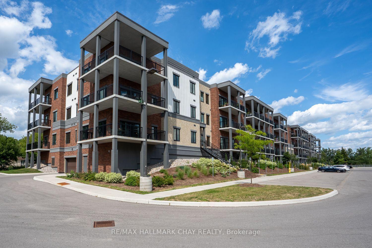 Photo 2 of Unit 203, 121 Mary Street, Clearview, Creemore — HOMEH