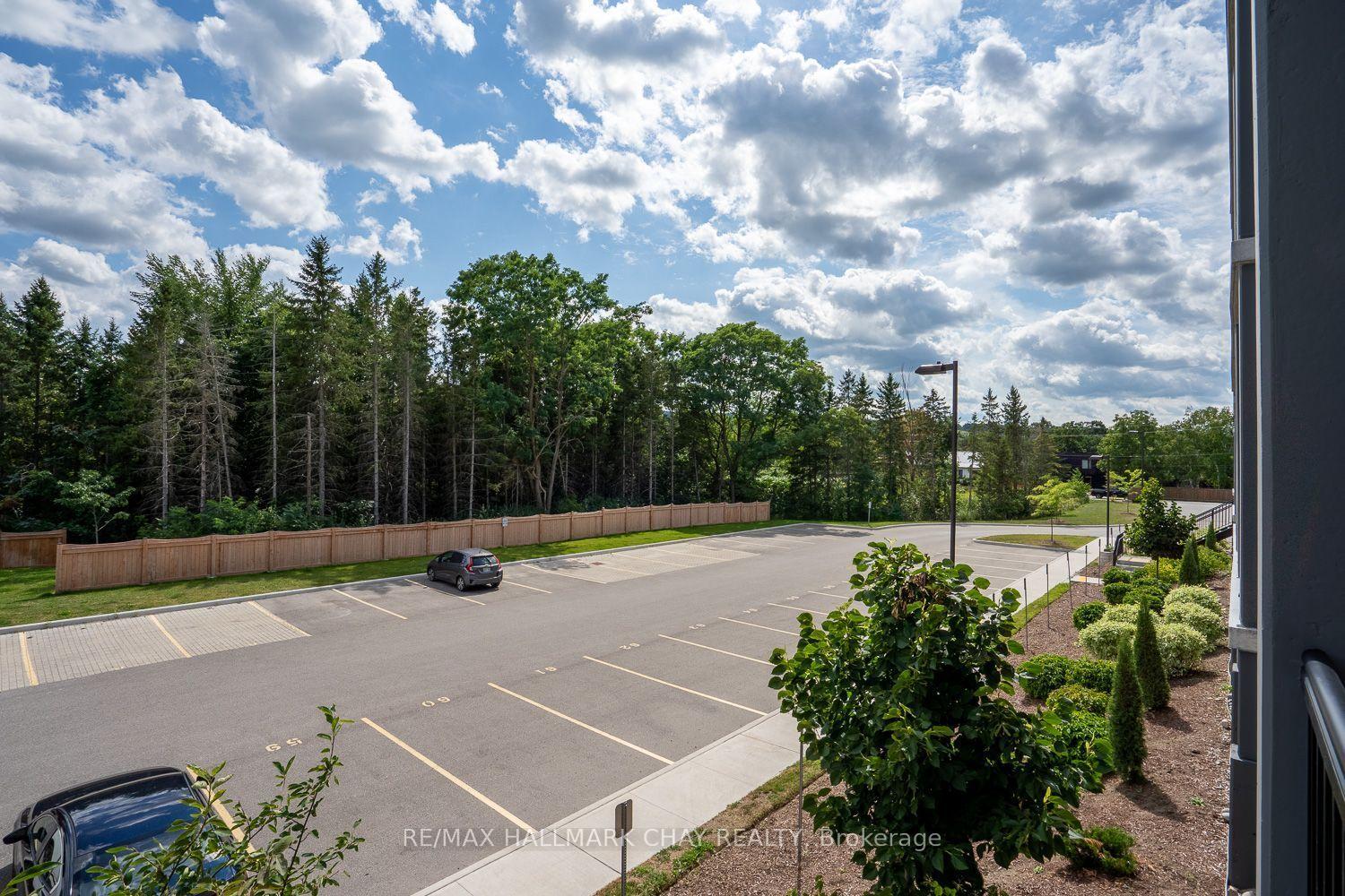 Photo 5 of Unit 203, 121 Mary Street, Clearview, Creemore — HOMEH