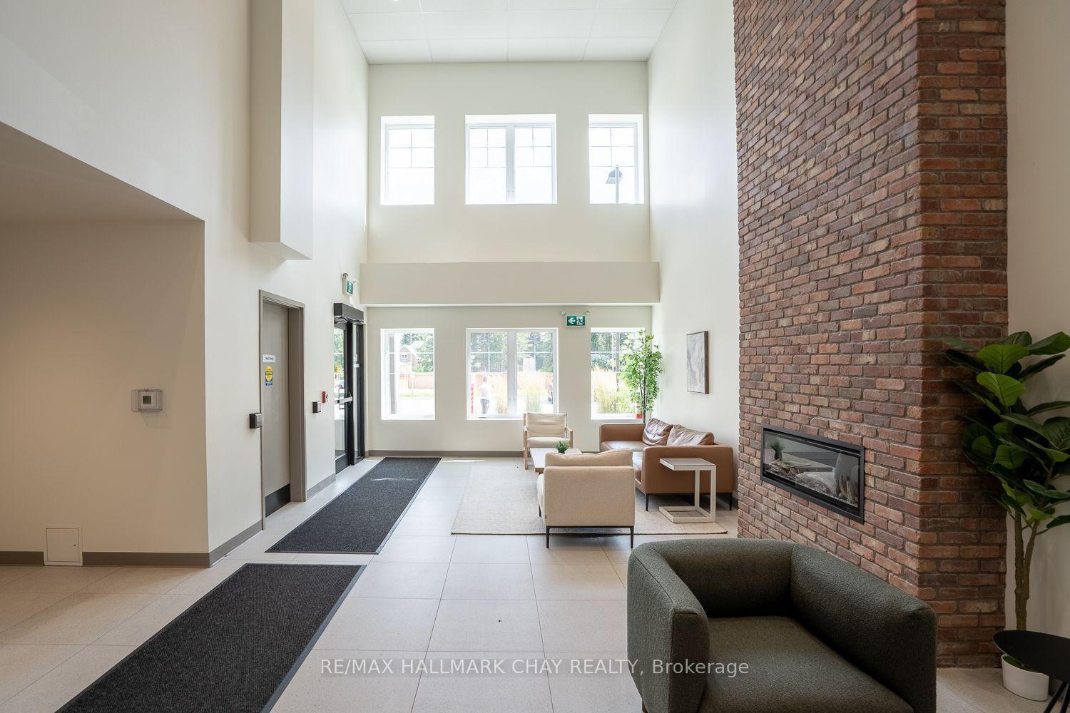 Photo 7 of Unit 203, 121 Mary Street, Clearview, Creemore — HOMEH