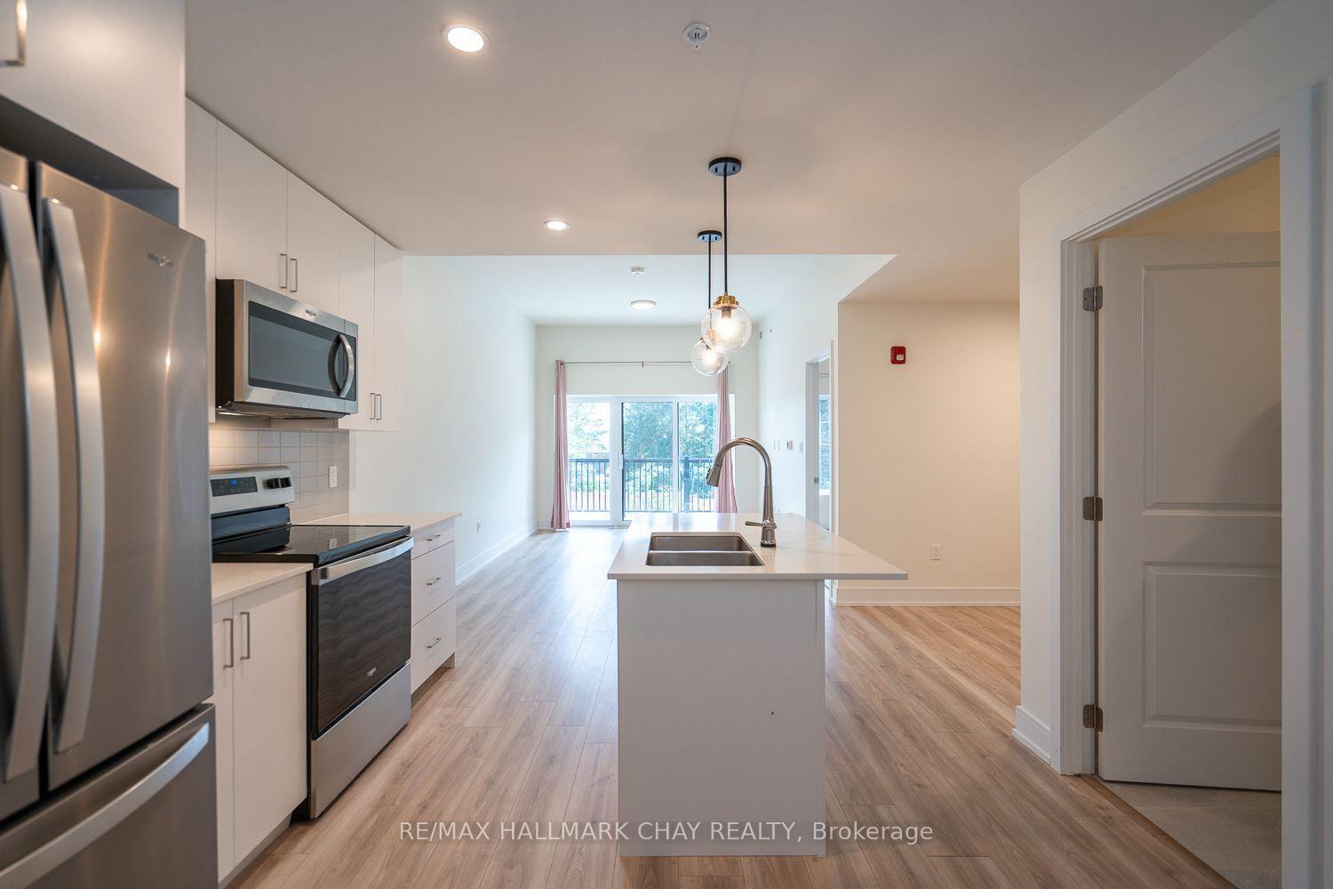 Photo 10 of Unit 203, 121 Mary Street, Clearview, Creemore — HOMEH