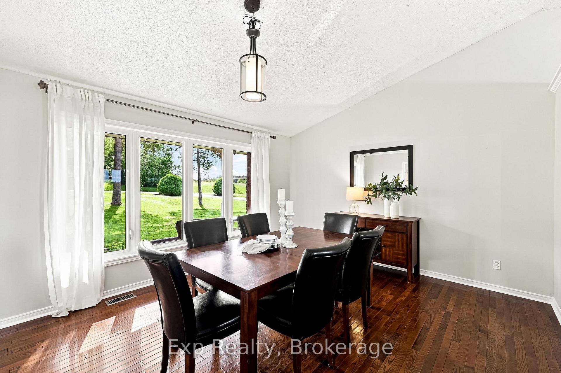 Photo 8 of 5 Royal Estates Drive, Kawartha Lakes, Pontypool — HOMEH