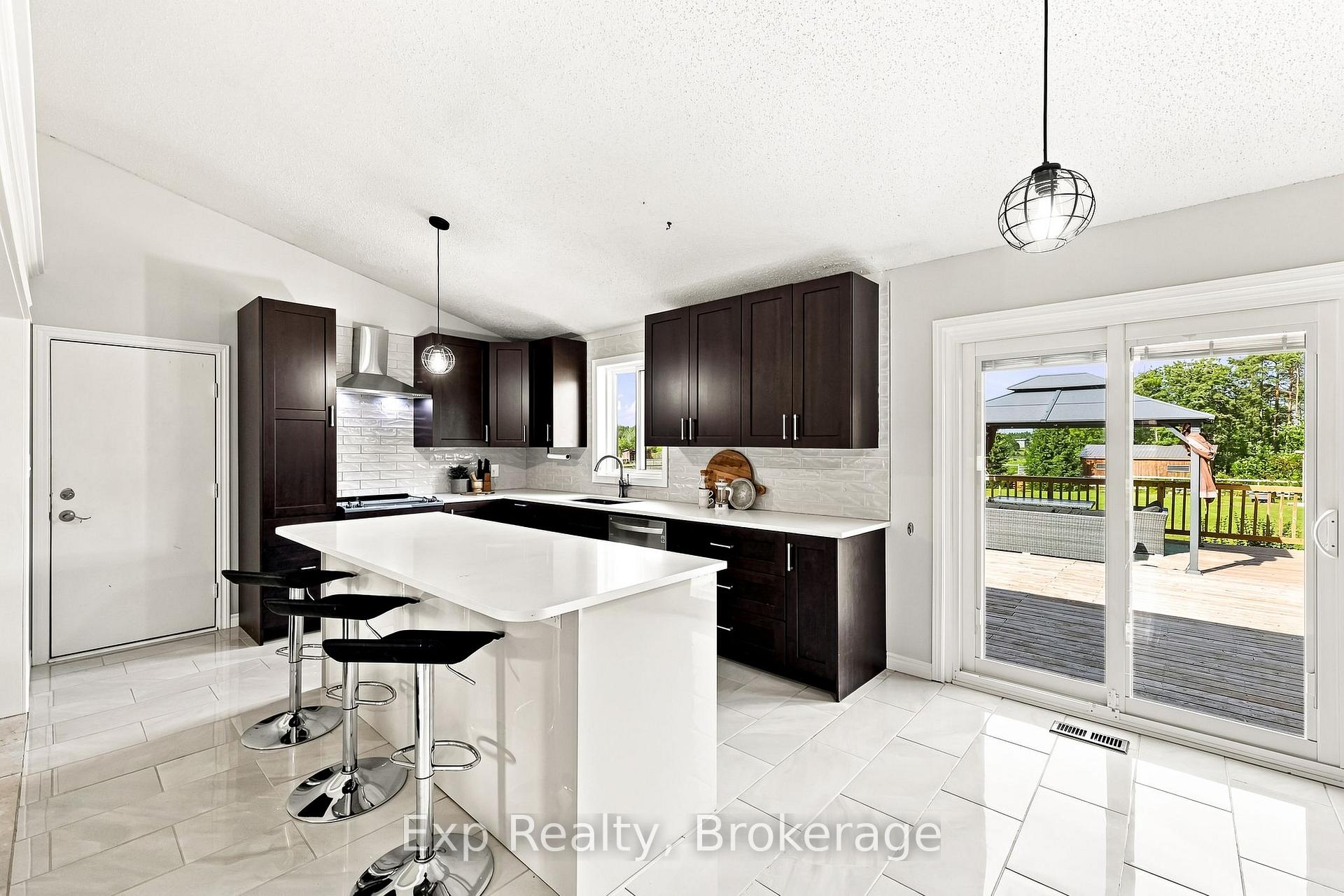 Photo 14 of 5 Royal Estates Drive, Kawartha Lakes, Pontypool — HOMEH