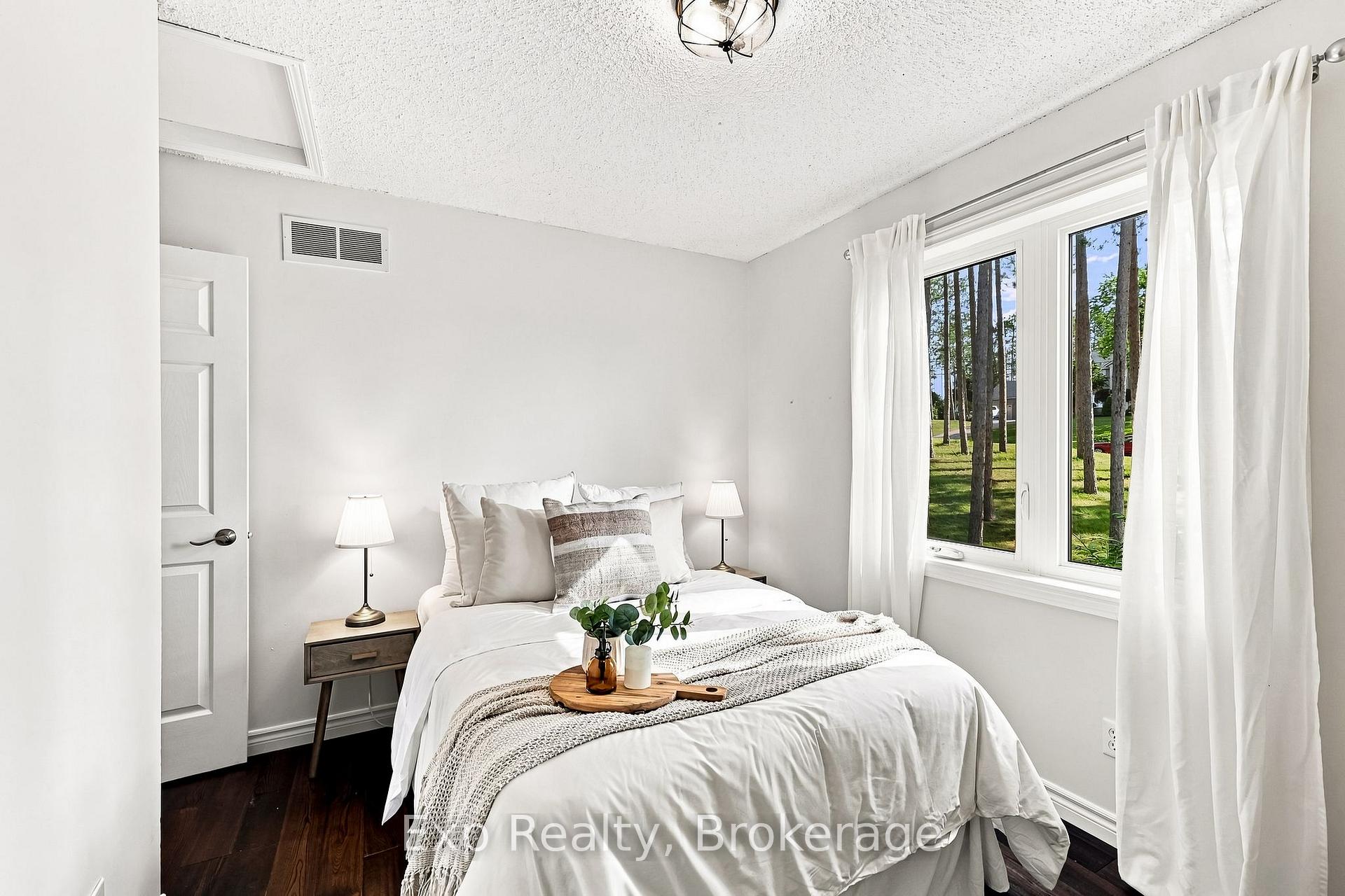 Photo 24 of 5 Royal Estates Drive, Kawartha Lakes, Pontypool — HOMEH