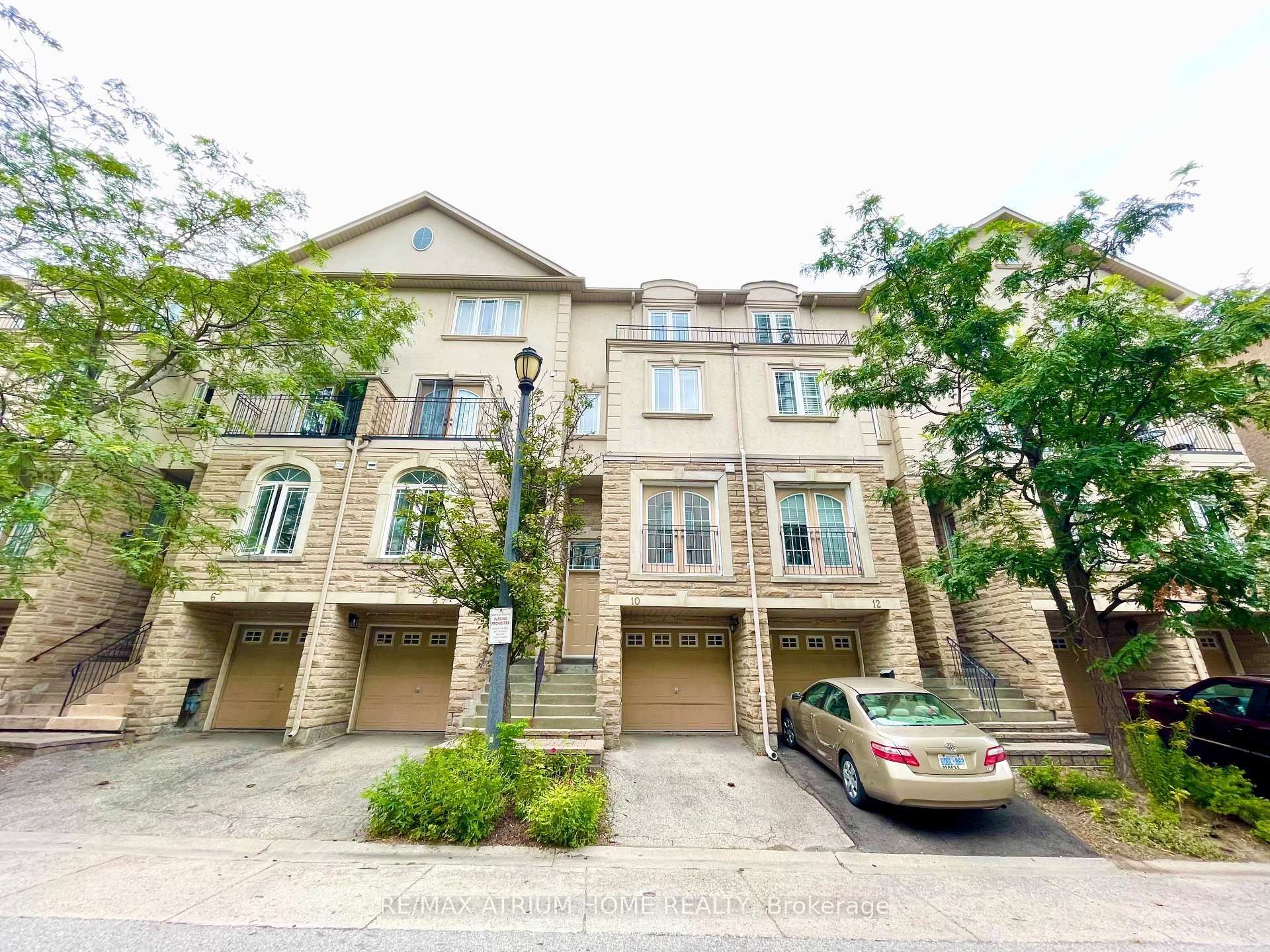 Photo 1 of 10 William Poole Way, North York, Willowdale East — HOMEH