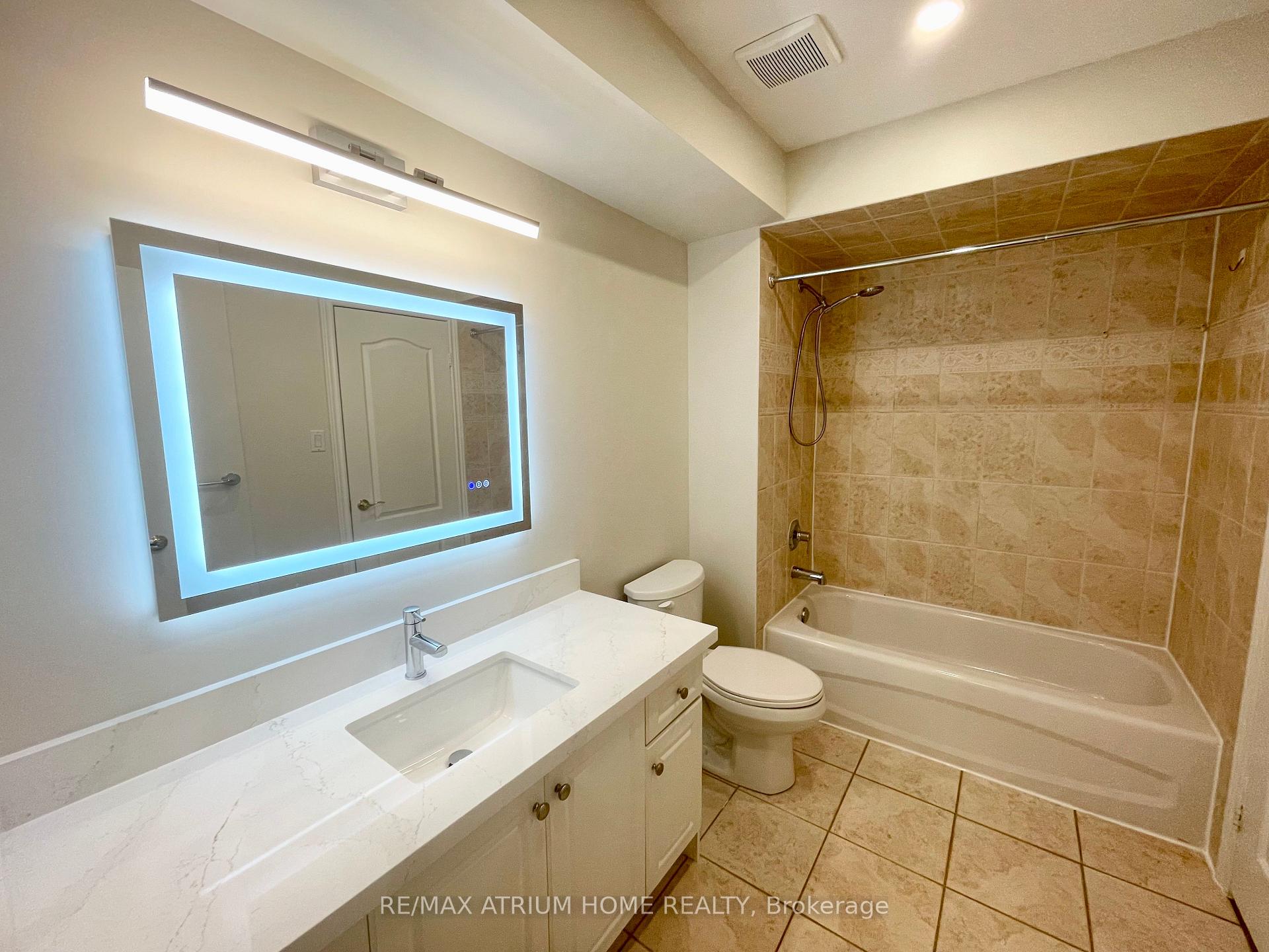 Photo 14 of 10 William Poole Way, North York, Willowdale East — HOMEH