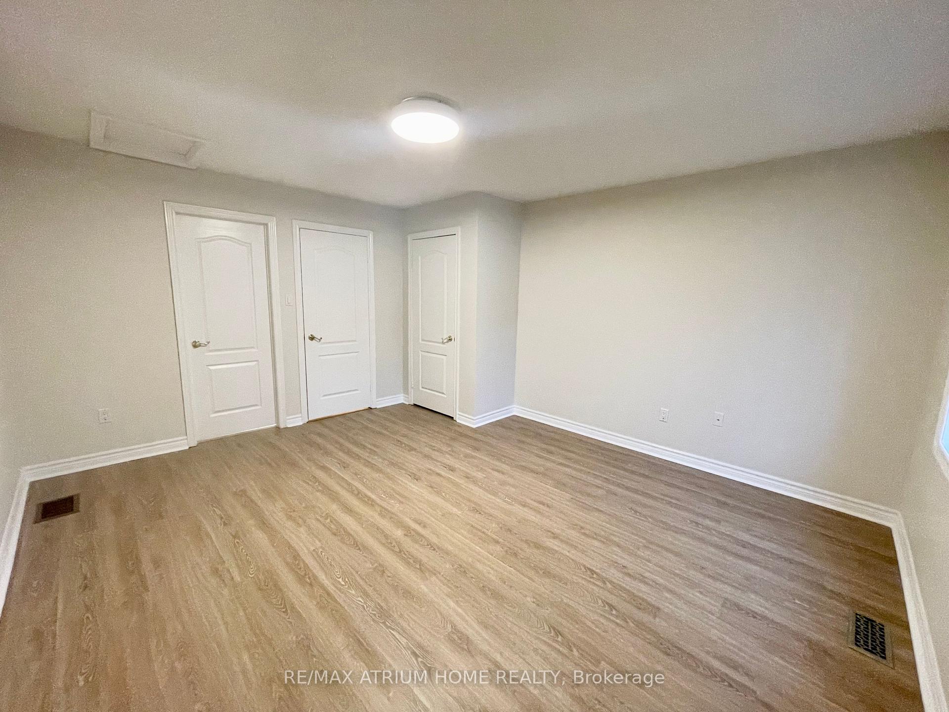 Photo 19 of 10 William Poole Way, North York, Willowdale East — HOMEH