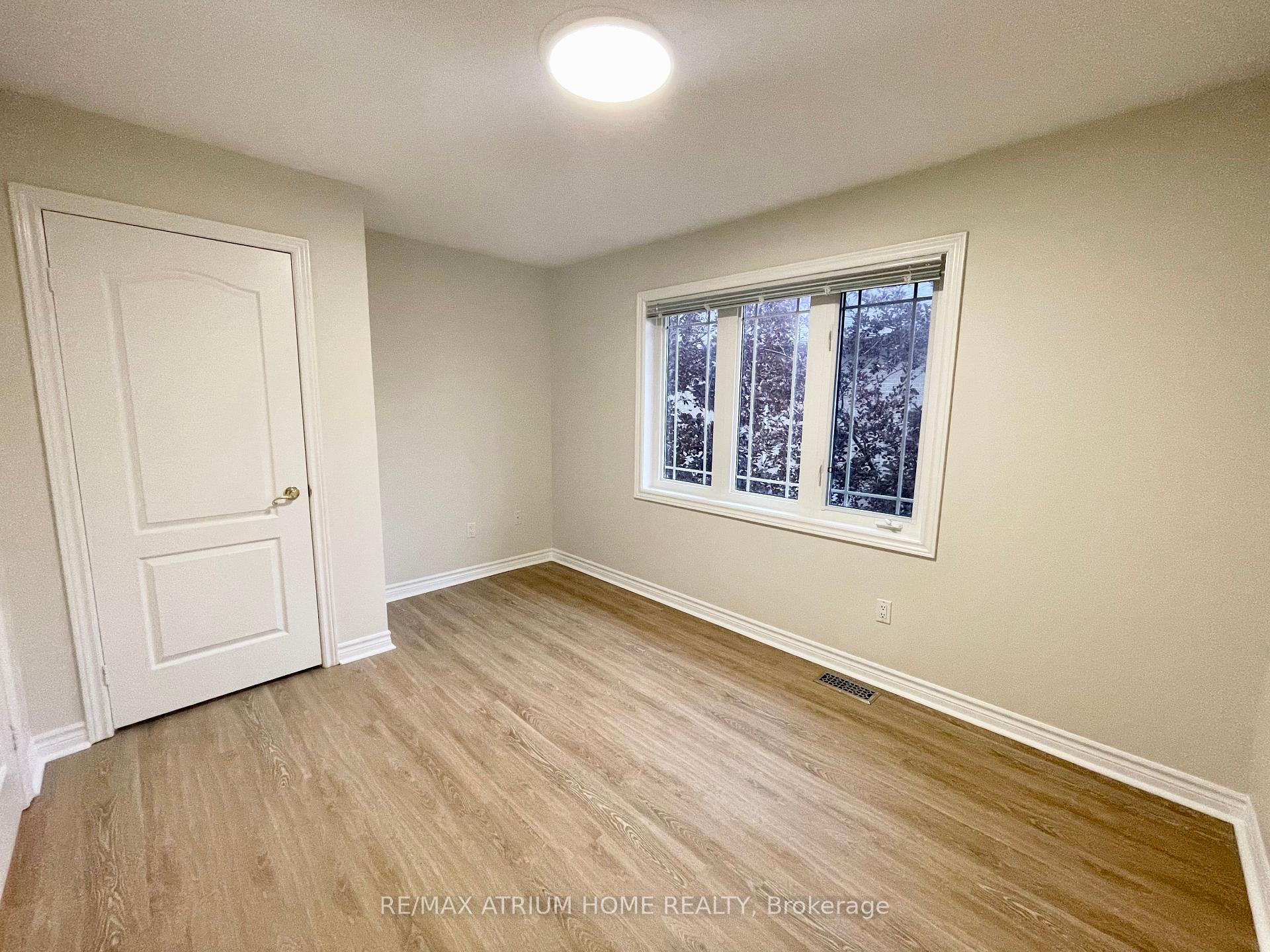 Photo 22 of 10 William Poole Way, North York, Willowdale East — HOMEH