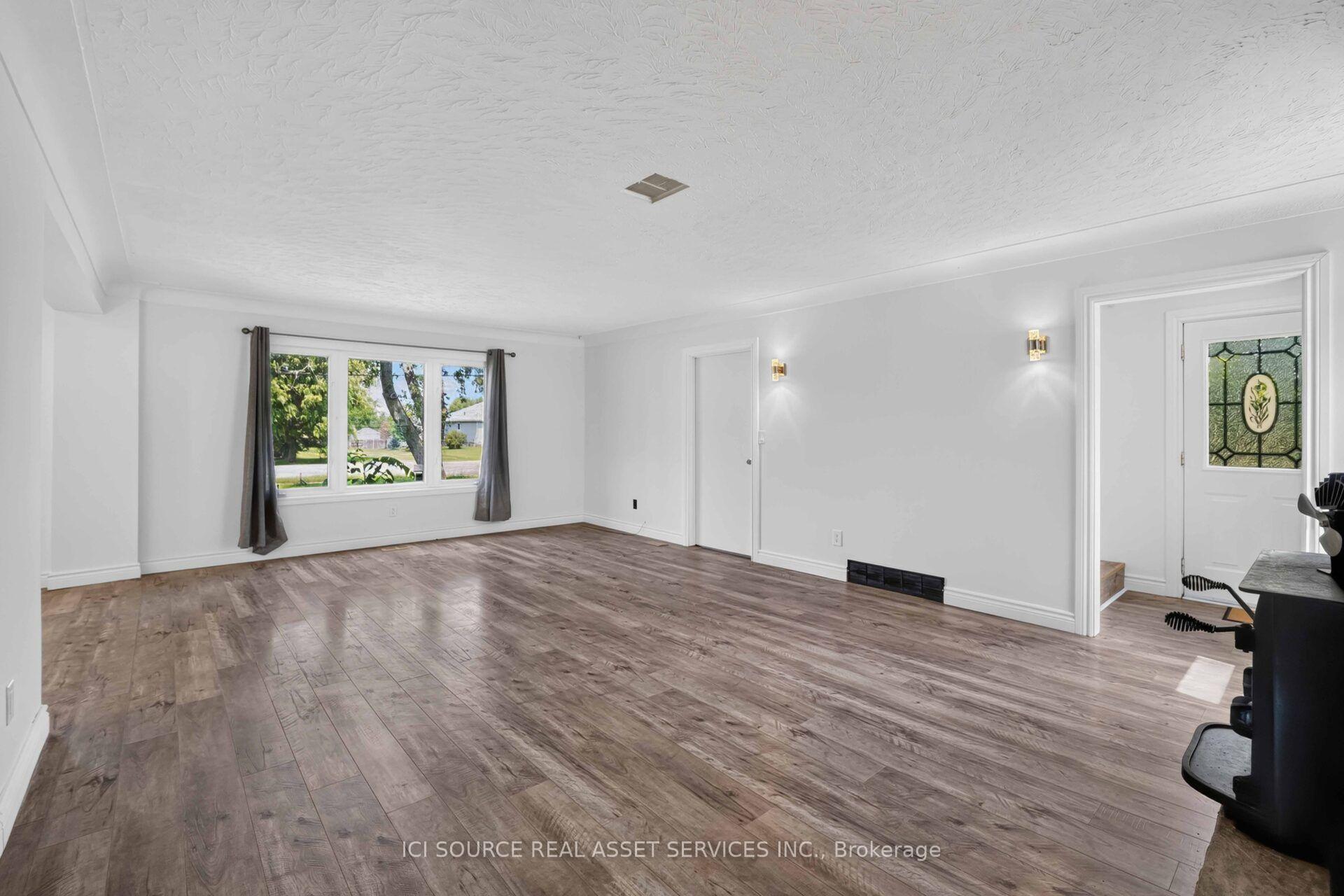 Photo 6 of 4284 Fly Road, Lincoln, Escarpment — HOMEH