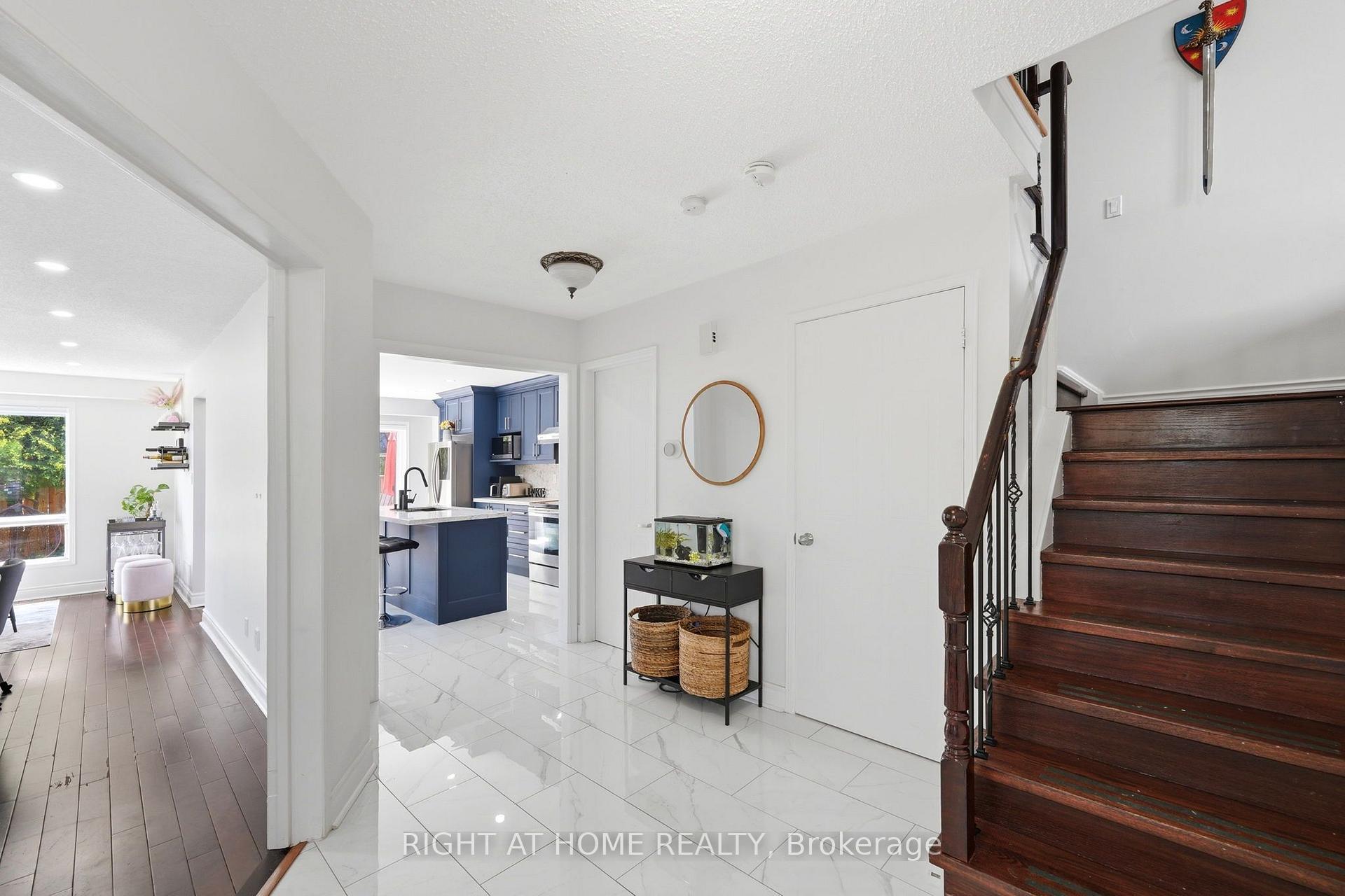 Photo 2 of 2295 Wildwood Crescent, Pickering, Brock Ridge — HOMEH