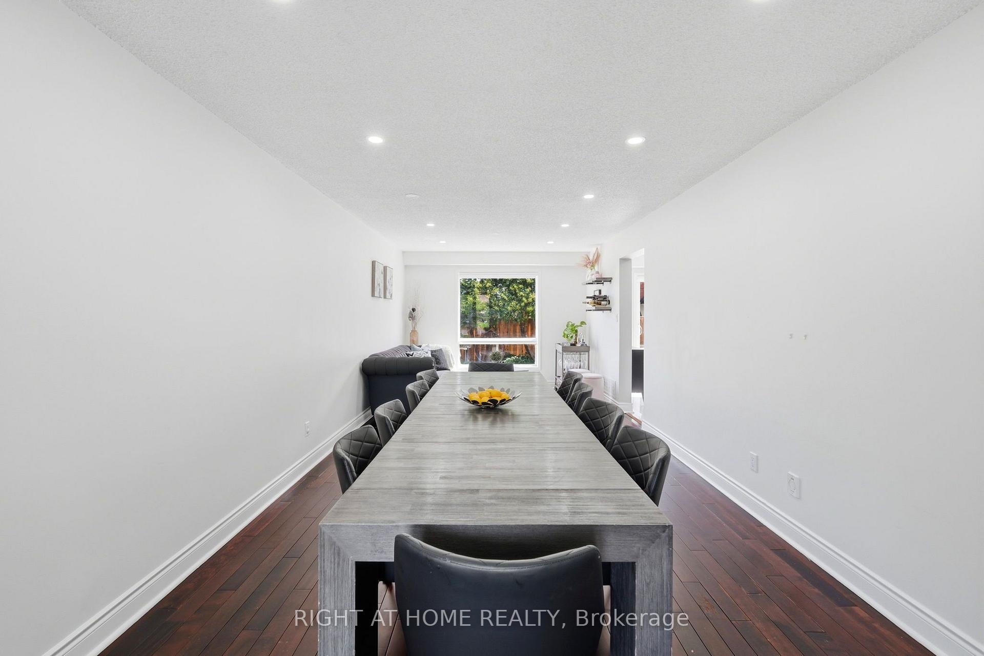 Photo 5 of 2295 Wildwood Crescent, Pickering, Brock Ridge — HOMEH
