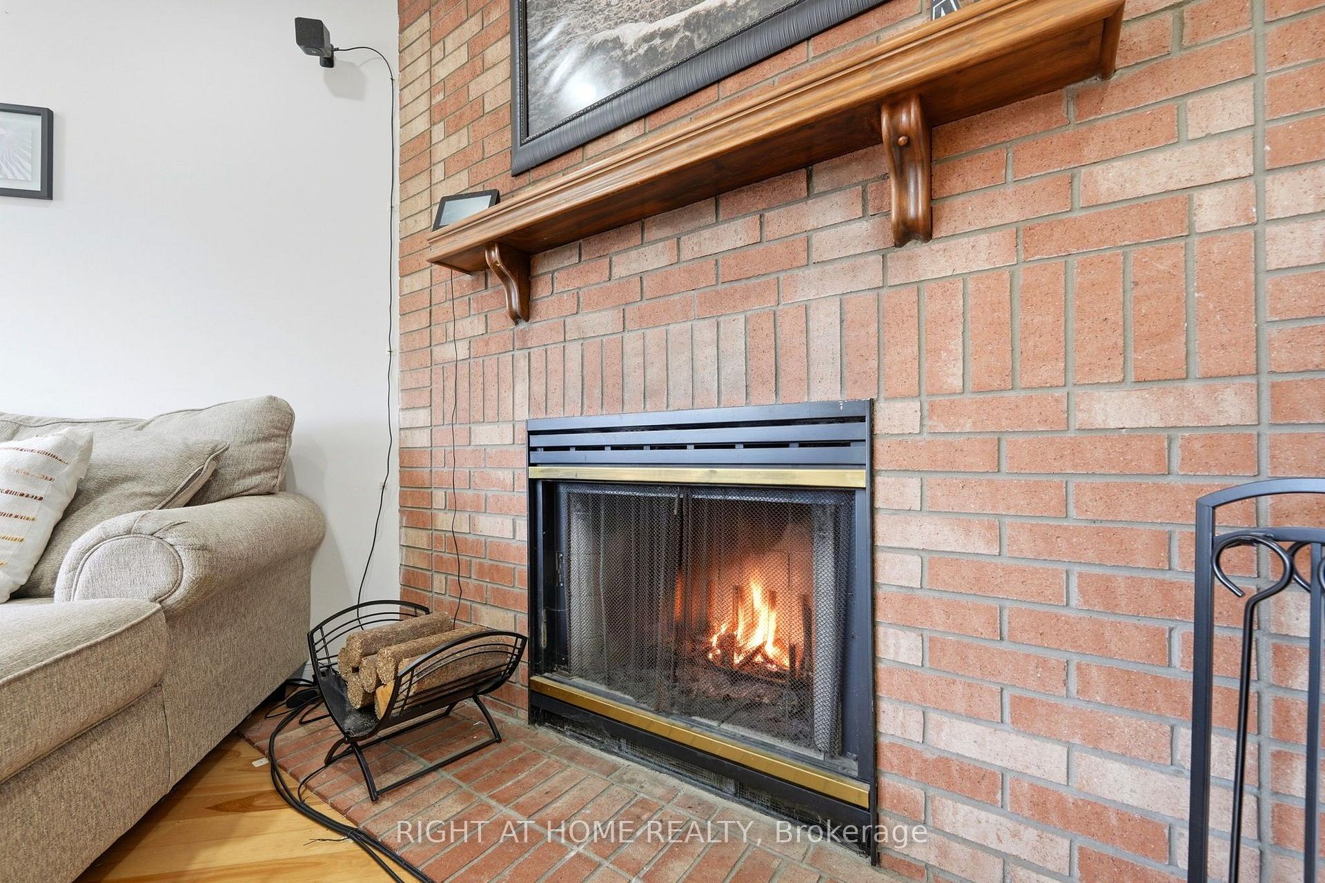 Photo 15 of 2295 Wildwood Crescent, Pickering, Brock Ridge — HOMEH