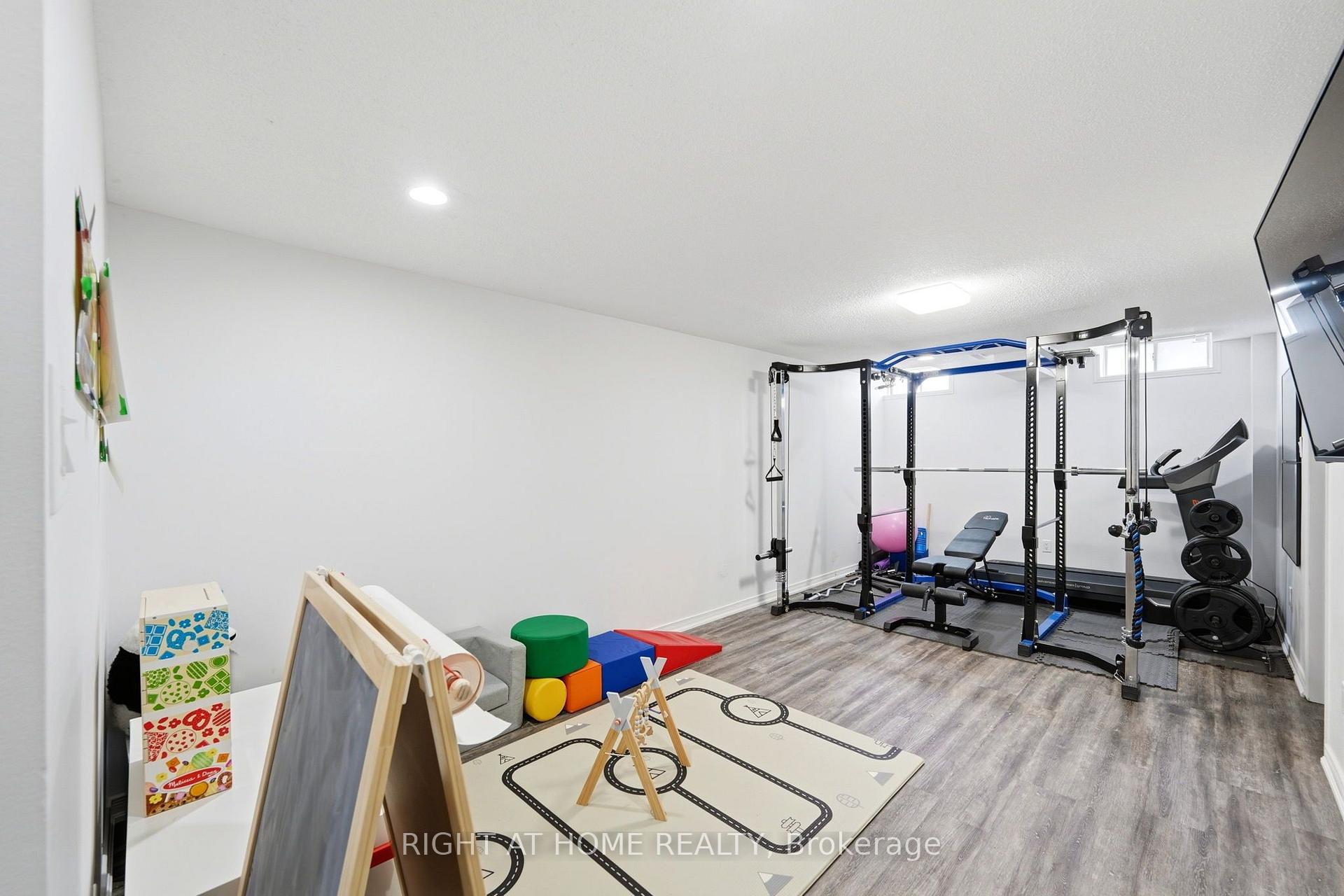 Photo 25 of 2295 Wildwood Crescent, Pickering, Brock Ridge — HOMEH
