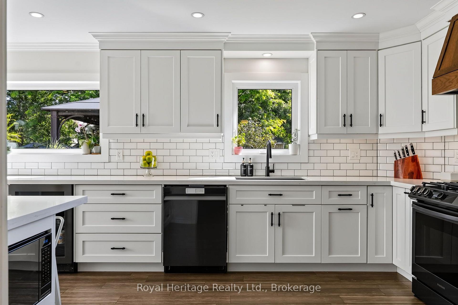 Photo 14 of 49 Bradshaw Street, Clarington, Bowmanville — HOMEH