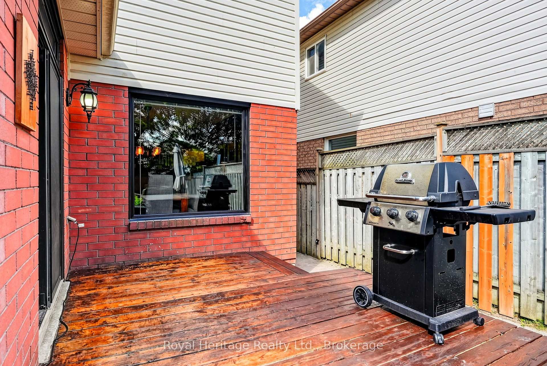 Photo 35 of 49 Bradshaw Street, Clarington, Bowmanville — HOMEH