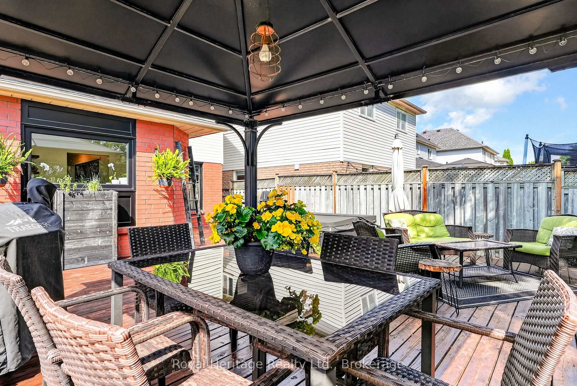 Photo 36 of 49 Bradshaw Street, Clarington, Bowmanville — HOMEH