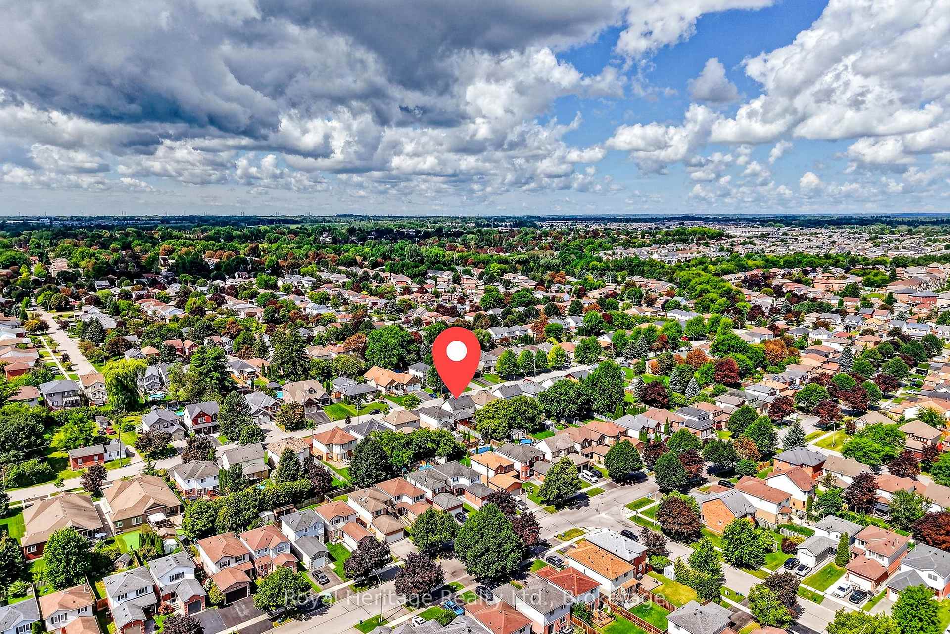 Photo 43 of 49 Bradshaw Street, Clarington, Bowmanville — HOMEH