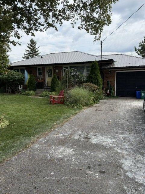 Photo 5 of 560 Carlton Street E, St. Catharines, Carlton/Bunting — HOMEH