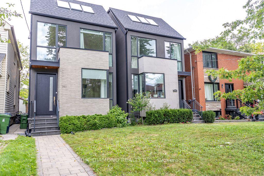 Photo 3 of 250 Woburn Avenue, Toronto, Lawrence Park North — HOMEH