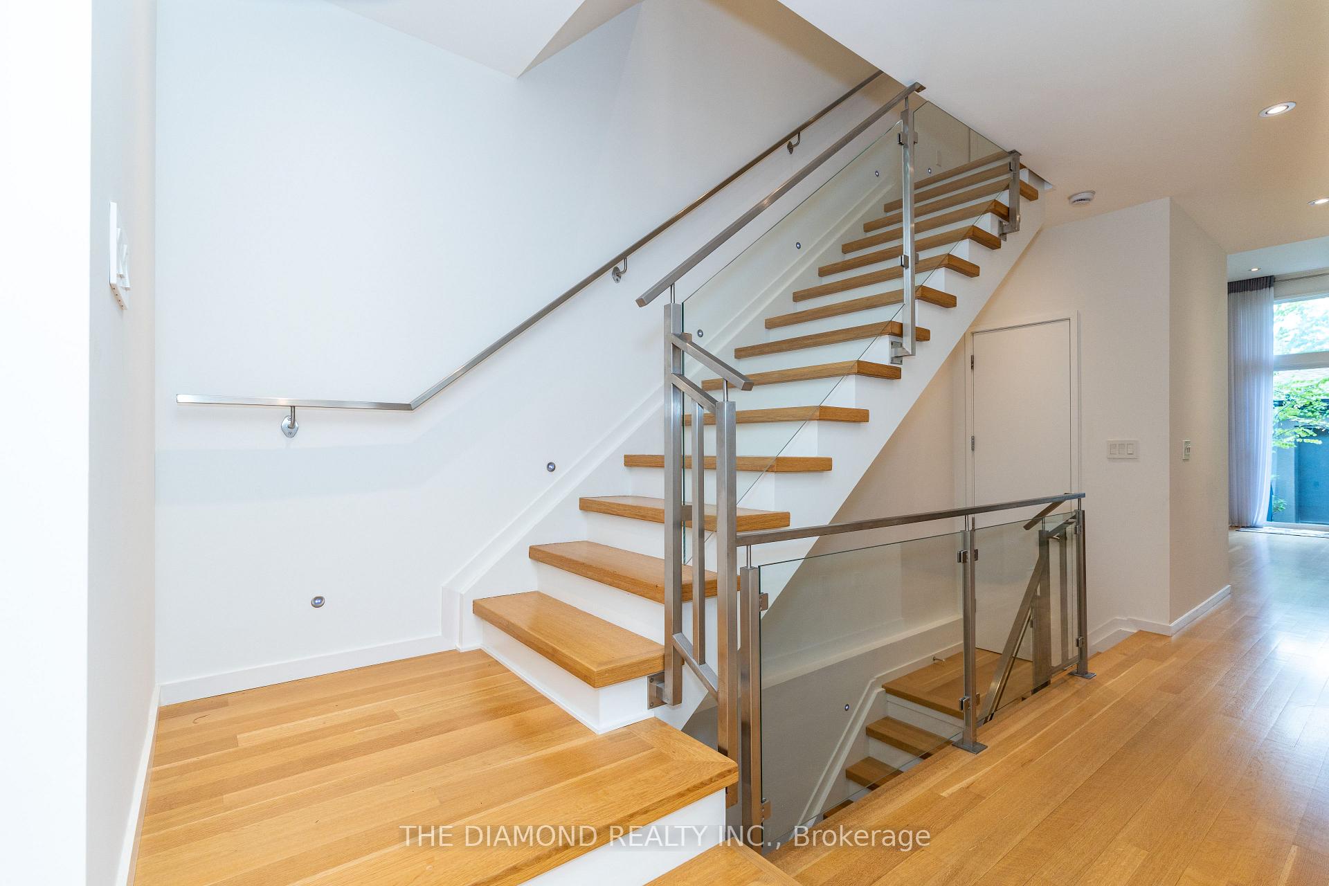 Photo 14 of 250 Woburn Avenue, Toronto, Lawrence Park North — HOMEH