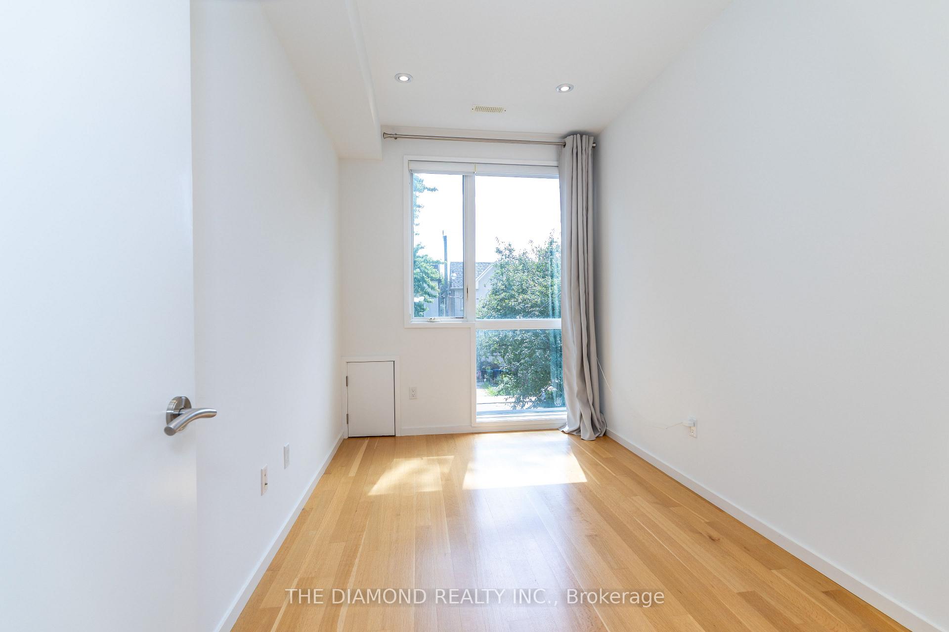 Photo 25 of 250 Woburn Avenue, Toronto, Lawrence Park North — HOMEH