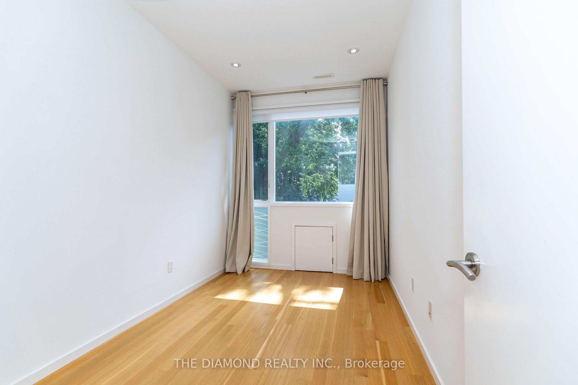 Photo 29 of 250 Woburn Avenue, Toronto, Lawrence Park North — HOMEH