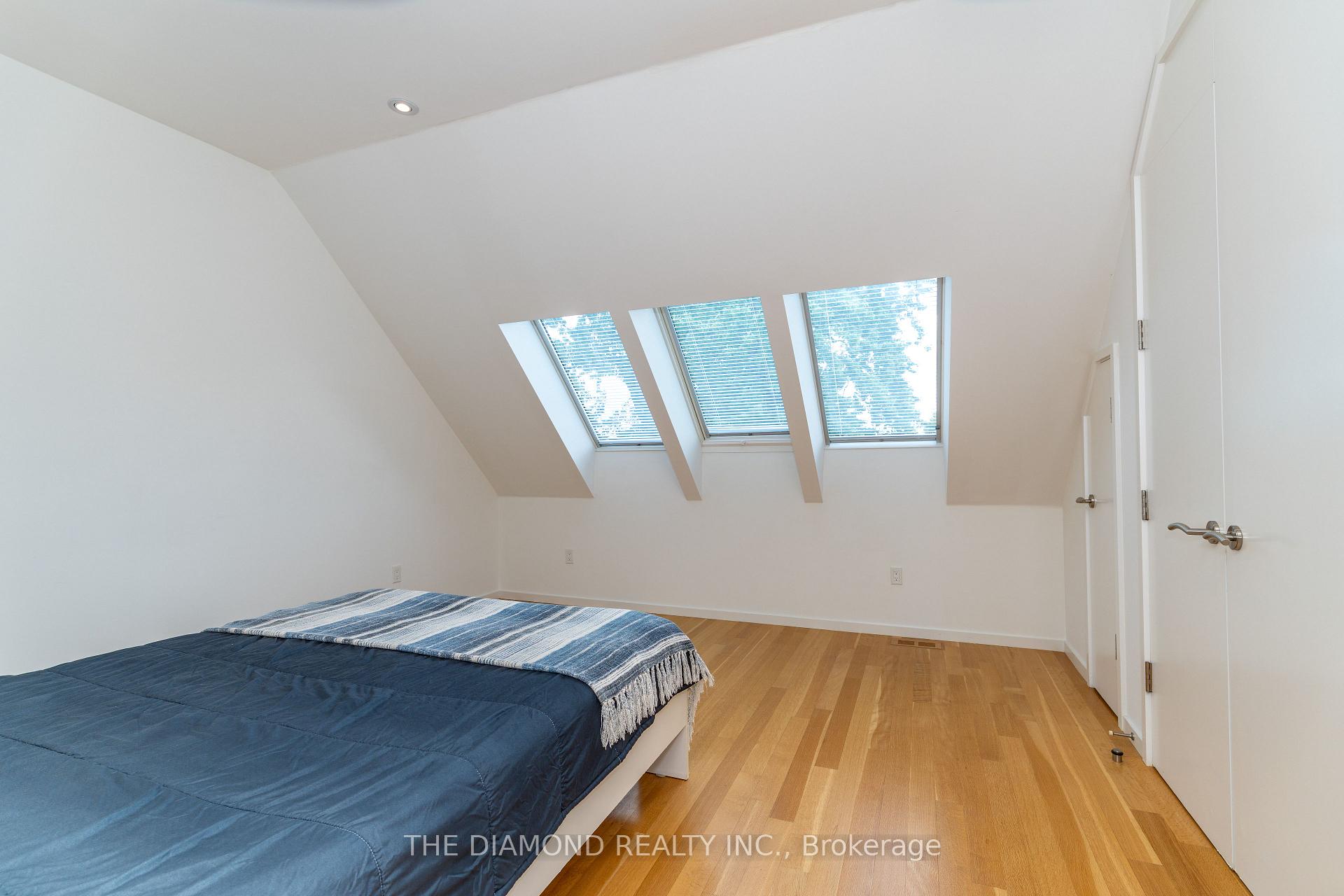 Photo 32 of 250 Woburn Avenue, Toronto, Lawrence Park North — HOMEH