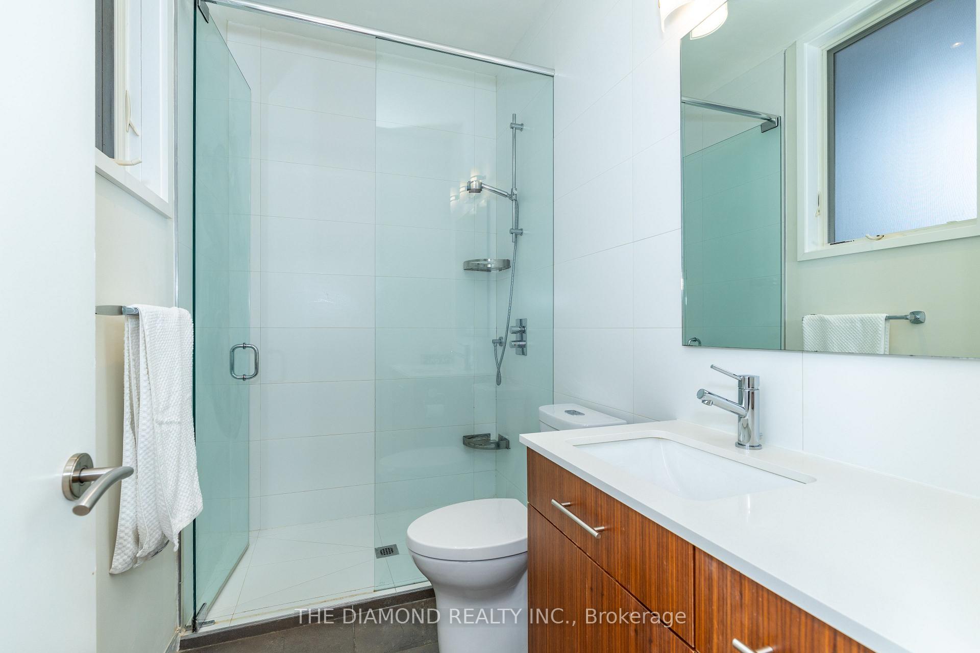 Photo 33 of 250 Woburn Avenue, Toronto, Lawrence Park North — HOMEH