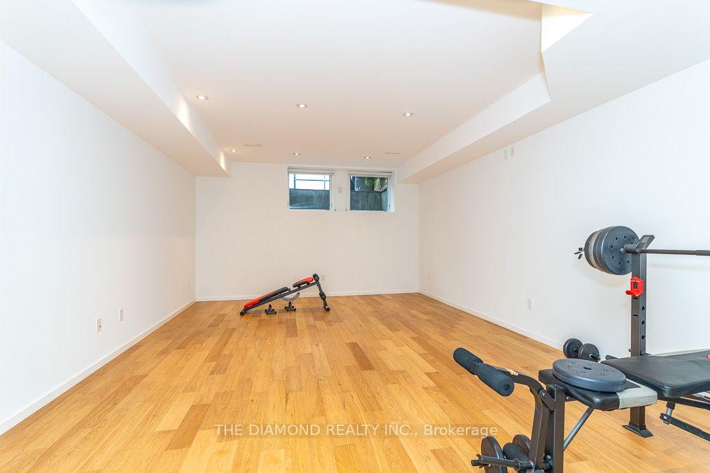 Photo 41 of 250 Woburn Avenue, Toronto, Lawrence Park North — HOMEH