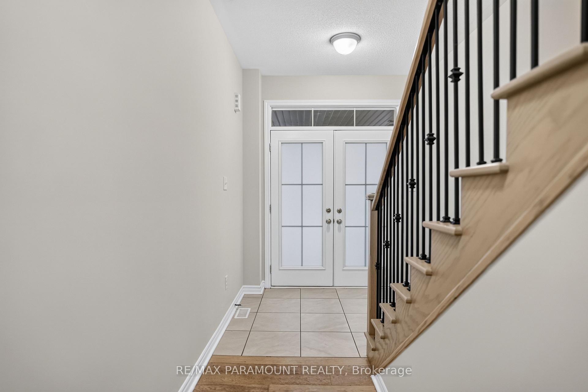 Photo 4 of 61 Tracey Lane, Collingwood — HOMEH