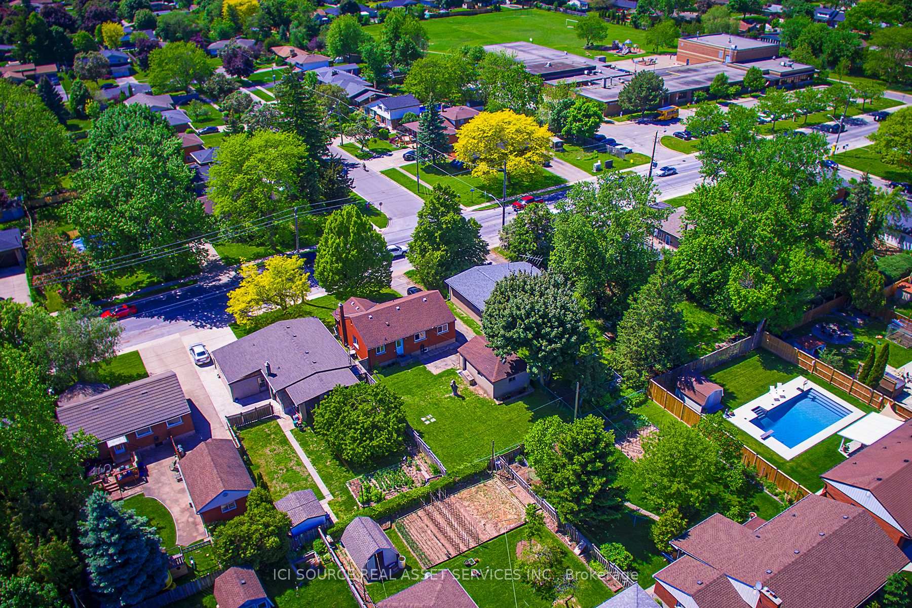 Photo 37 of 3768 Dorchester Road, Niagara Falls, Stamford — HOMEH
