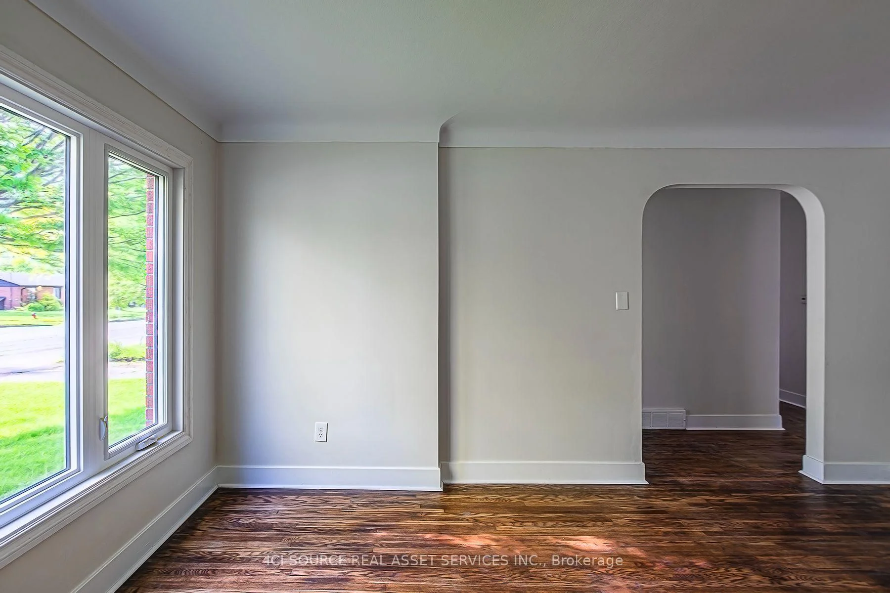 Photo 8 of 3768 Dorchester Road, Niagara Falls, Stamford — HOMEH