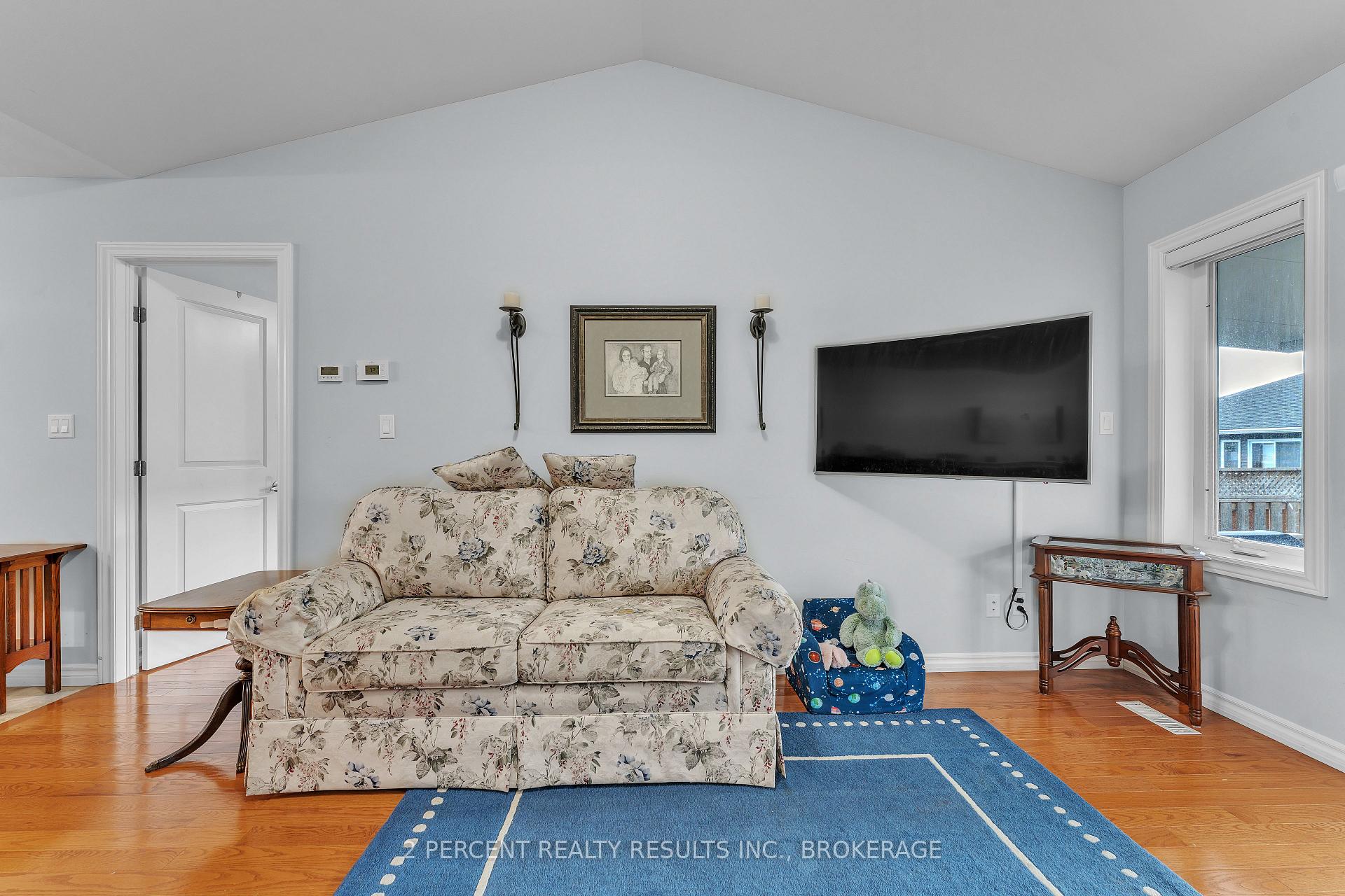 Photo 18 of 36 Sandhu Crescent, Belleville, Belleville Ward — HOMEH