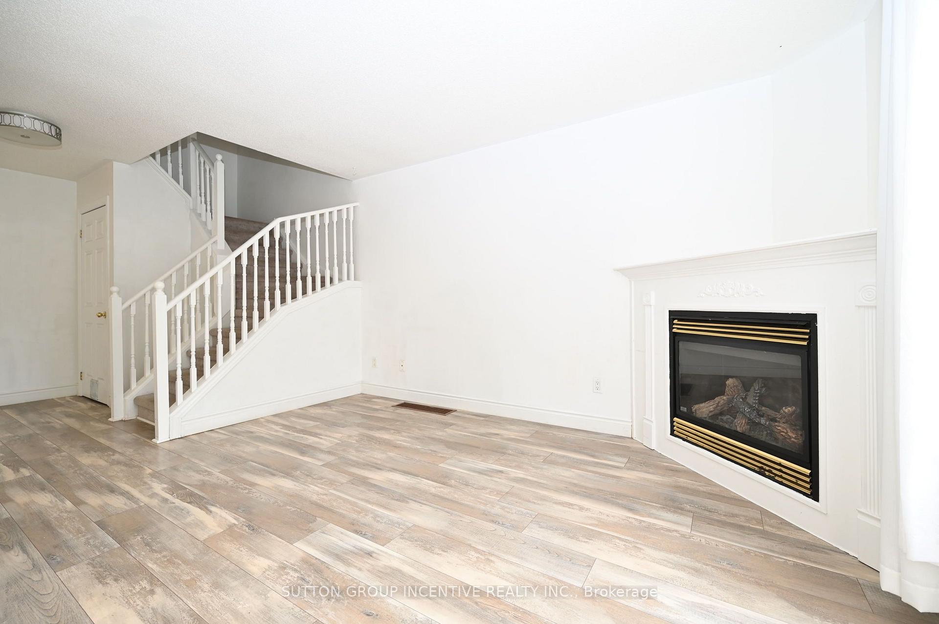 Photo 13 of 233 Stanley Street, Barrie, East Bayfield — HOMEH