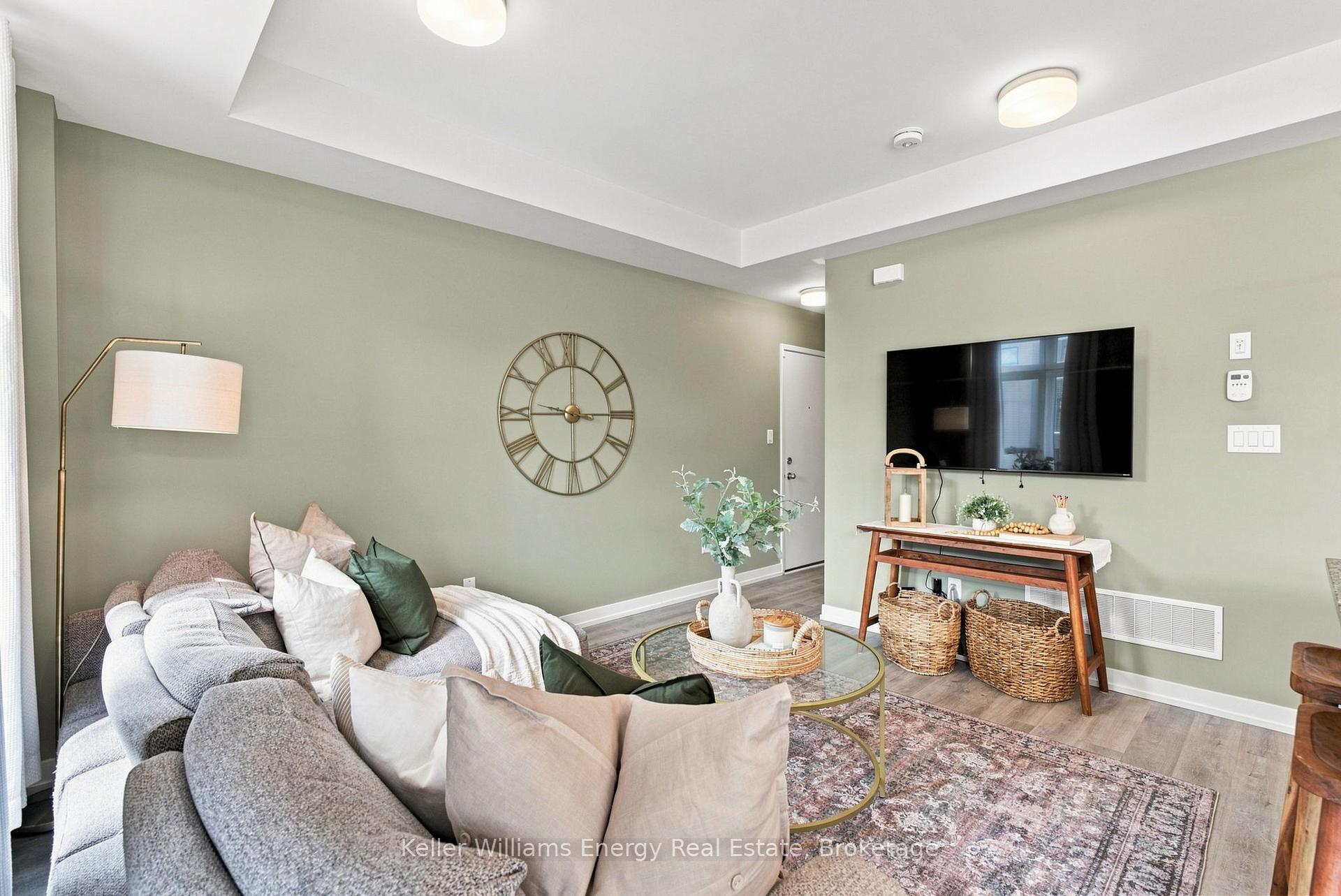 Photo 7 of Unit 204, 2550 Castlegate Crossing, Pickering, Duffin Heights — HOMEH