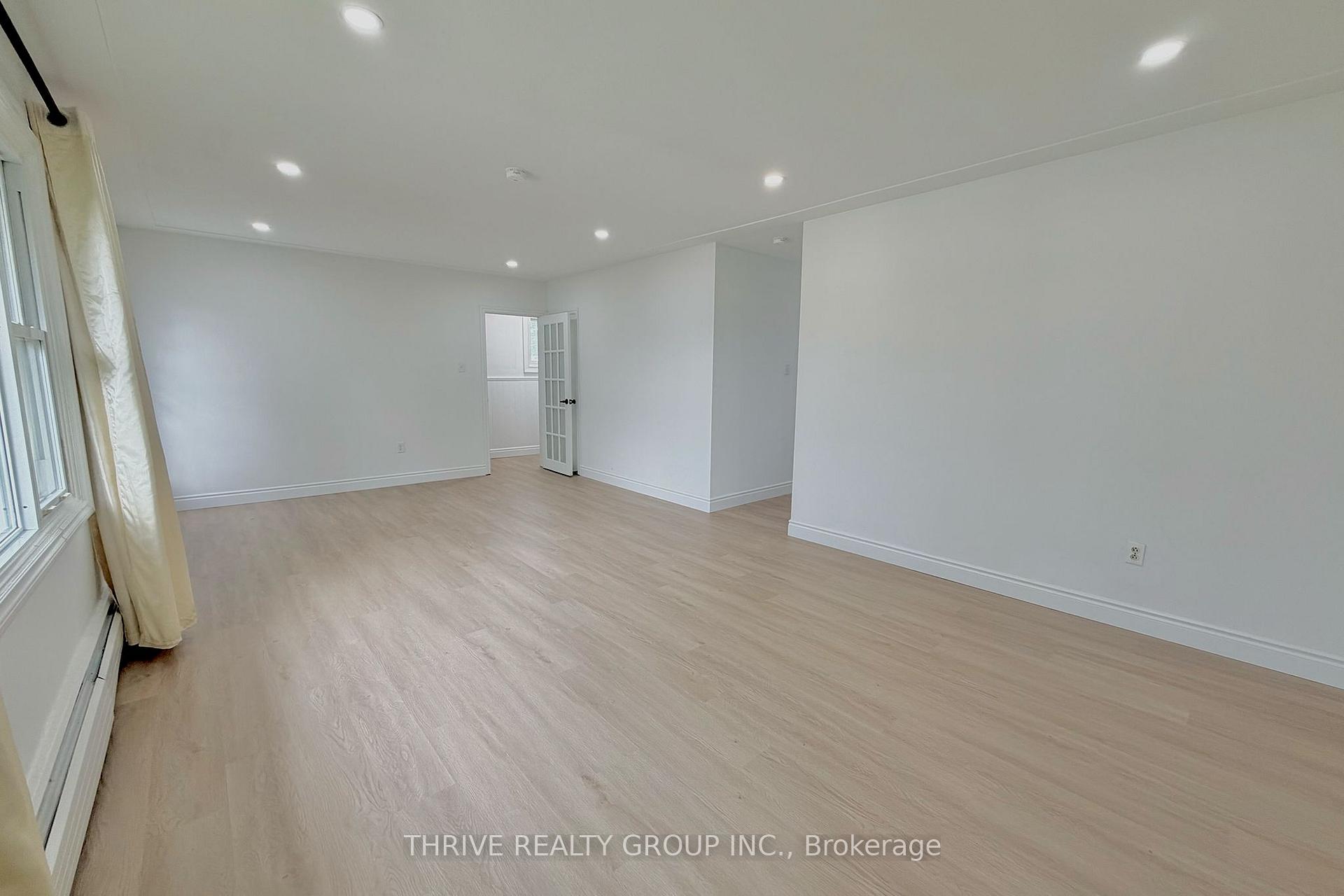 Photo 4 of Unit Upper, 1023 Eagle Drive, London, South J — HOMEH