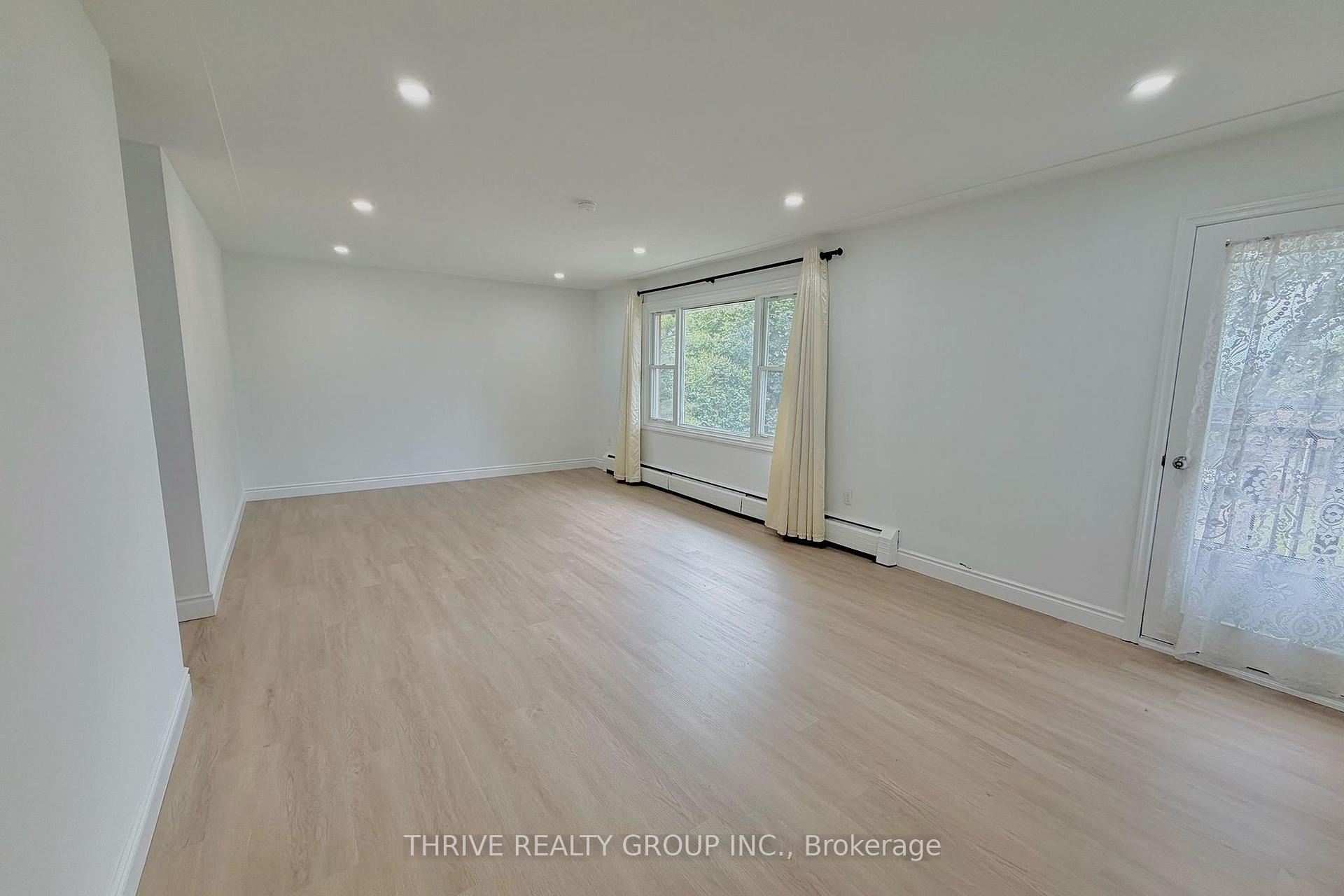 Photo 5 of Unit Upper, 1023 Eagle Drive, London, South J — HOMEH