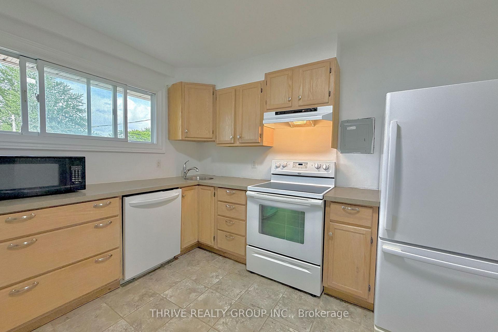 Photo 9 of Unit Upper, 1023 Eagle Drive, London, South J — HOMEH