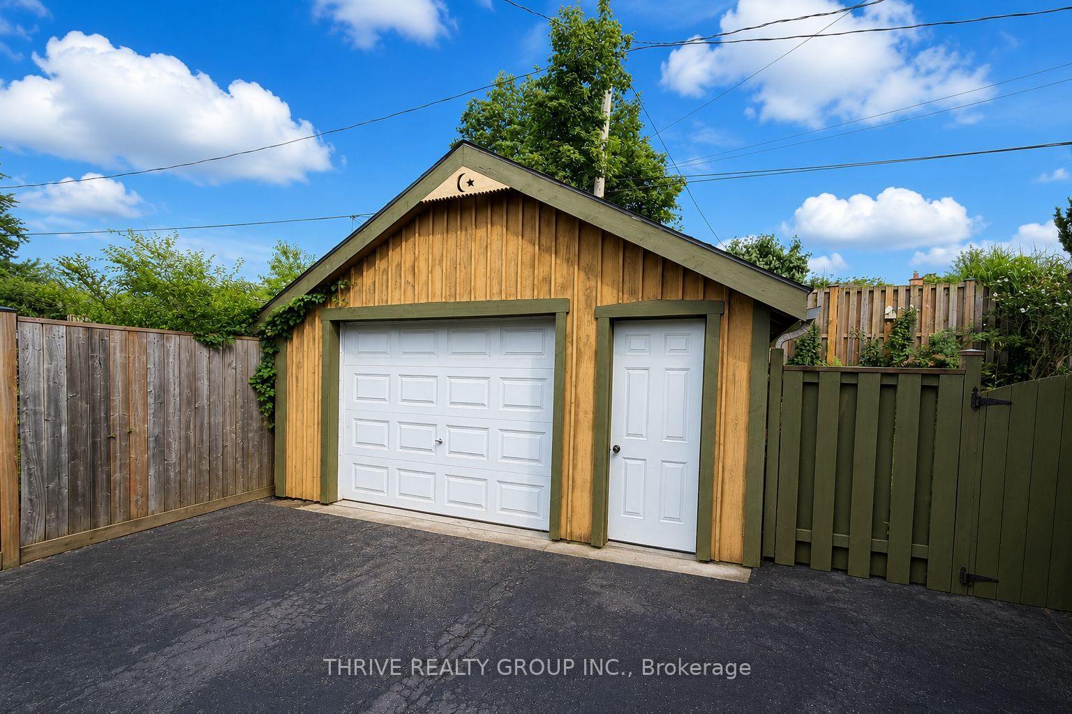Photo 18 of Unit Upper, 1023 Eagle Drive, London, South J — HOMEH