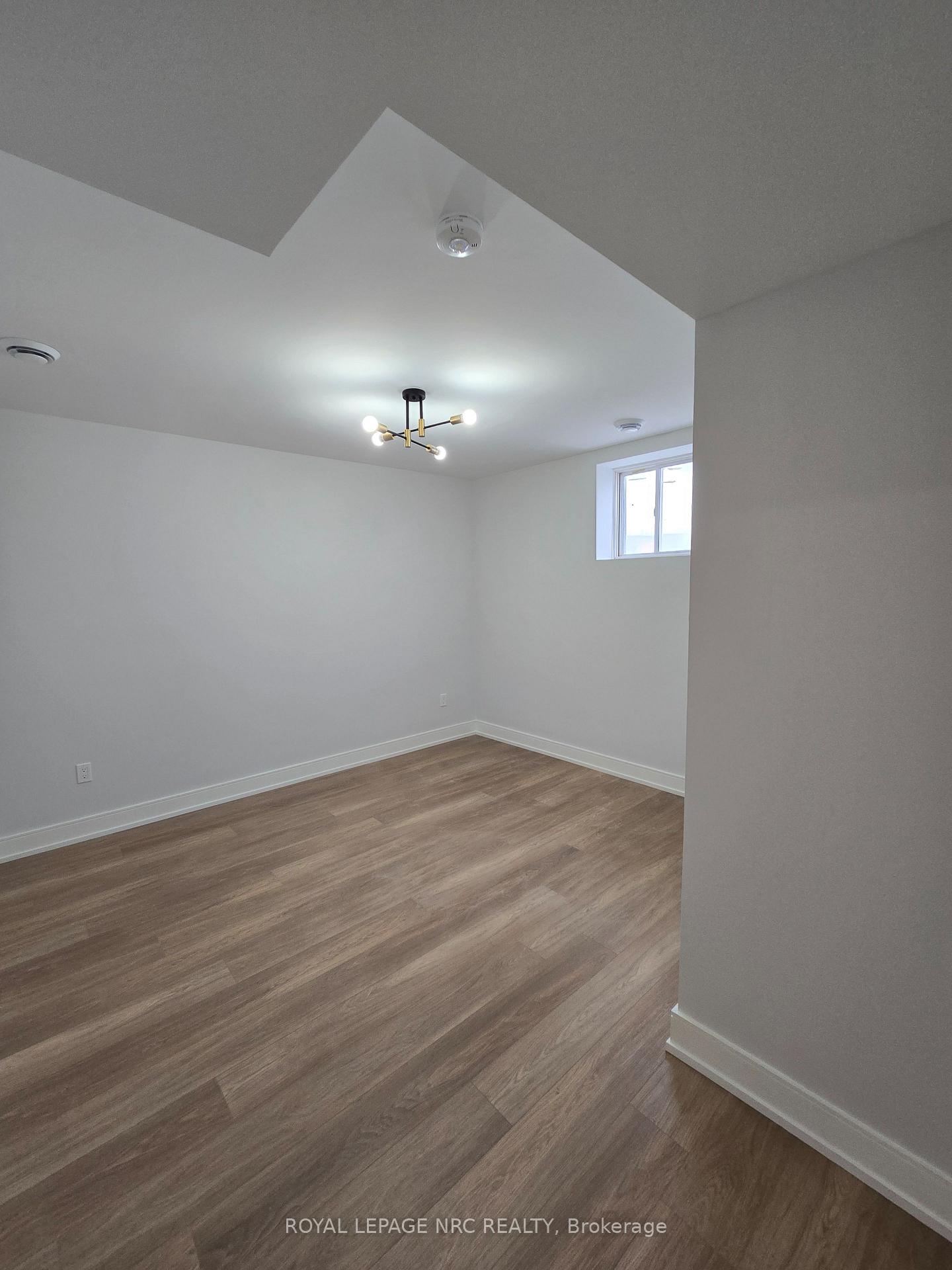 Photo 10 of Unit Lower, 7394 Splendour Drive, Niagara Falls, Brown — HOMEH