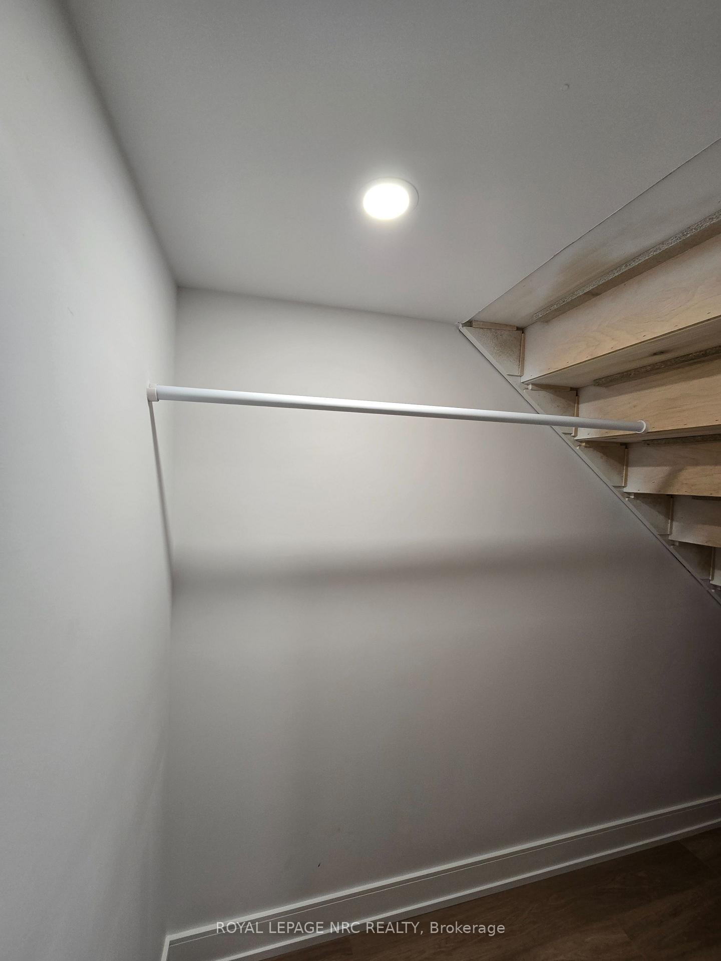 Photo 13 of Unit Lower, 7394 Splendour Drive, Niagara Falls, Brown — HOMEH